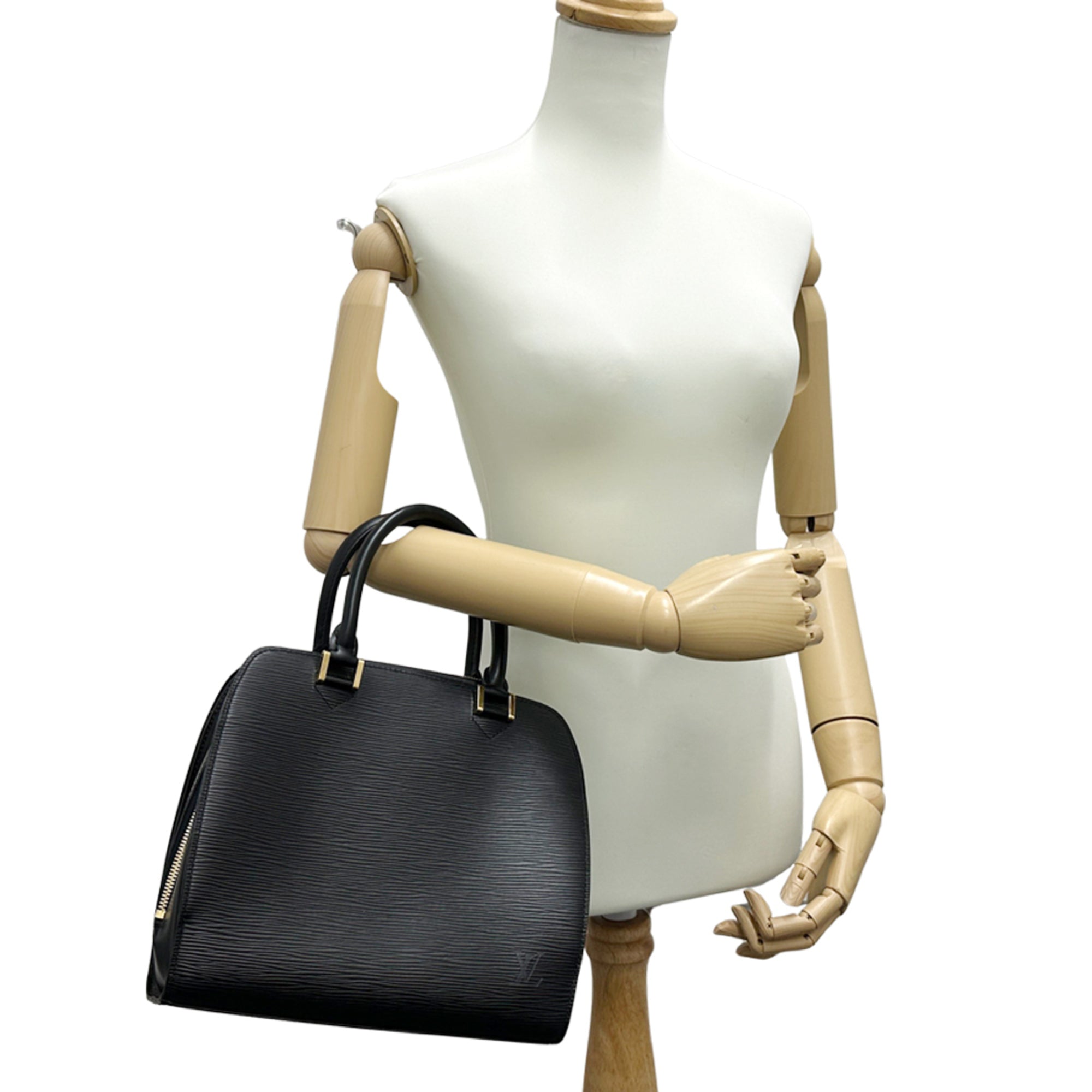 Louis Vuitton Black Noir Epi Leather Handbag (Pre-Owned)