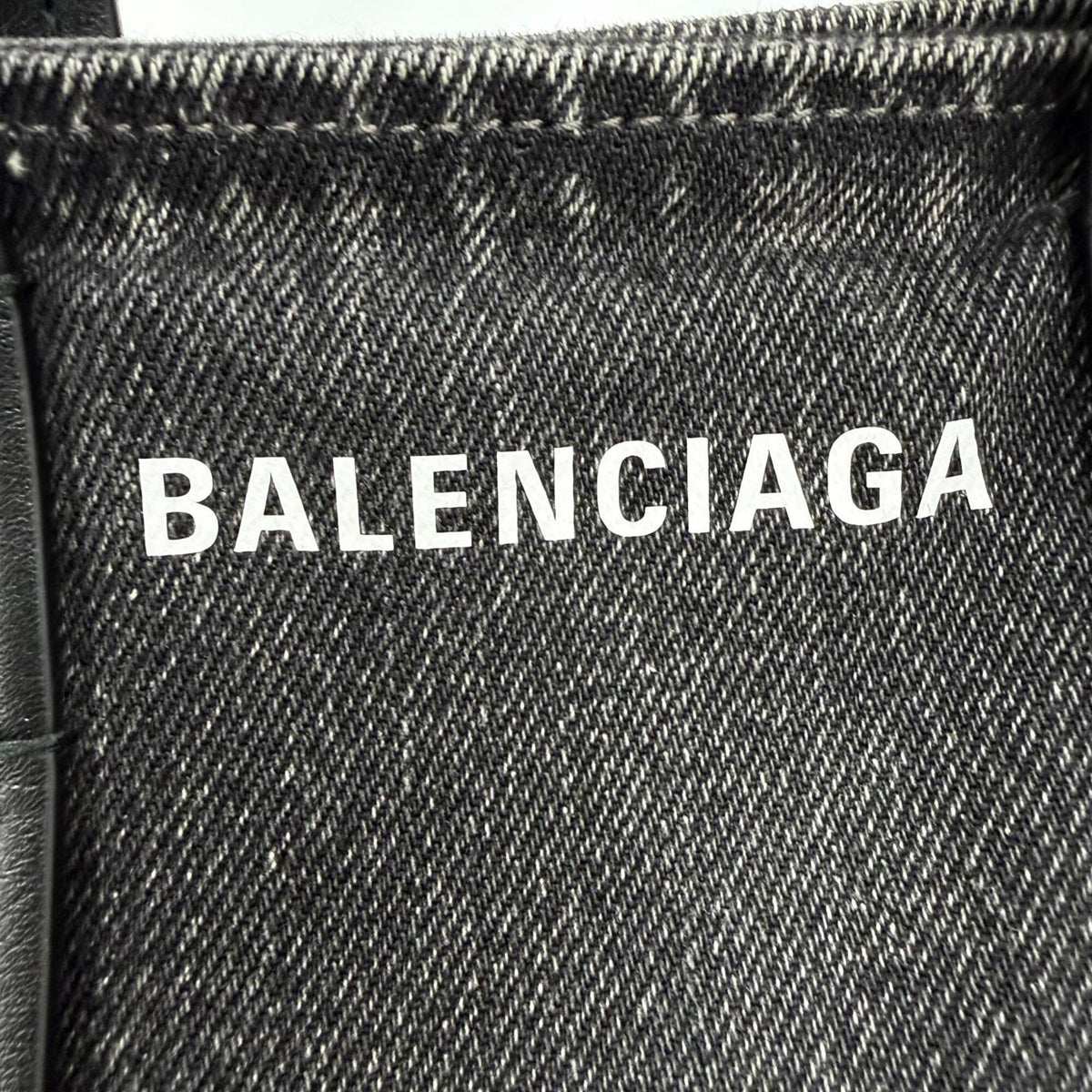 Balenciaga Black Leather Handbag Shoulder Bag (Pre-Owned)