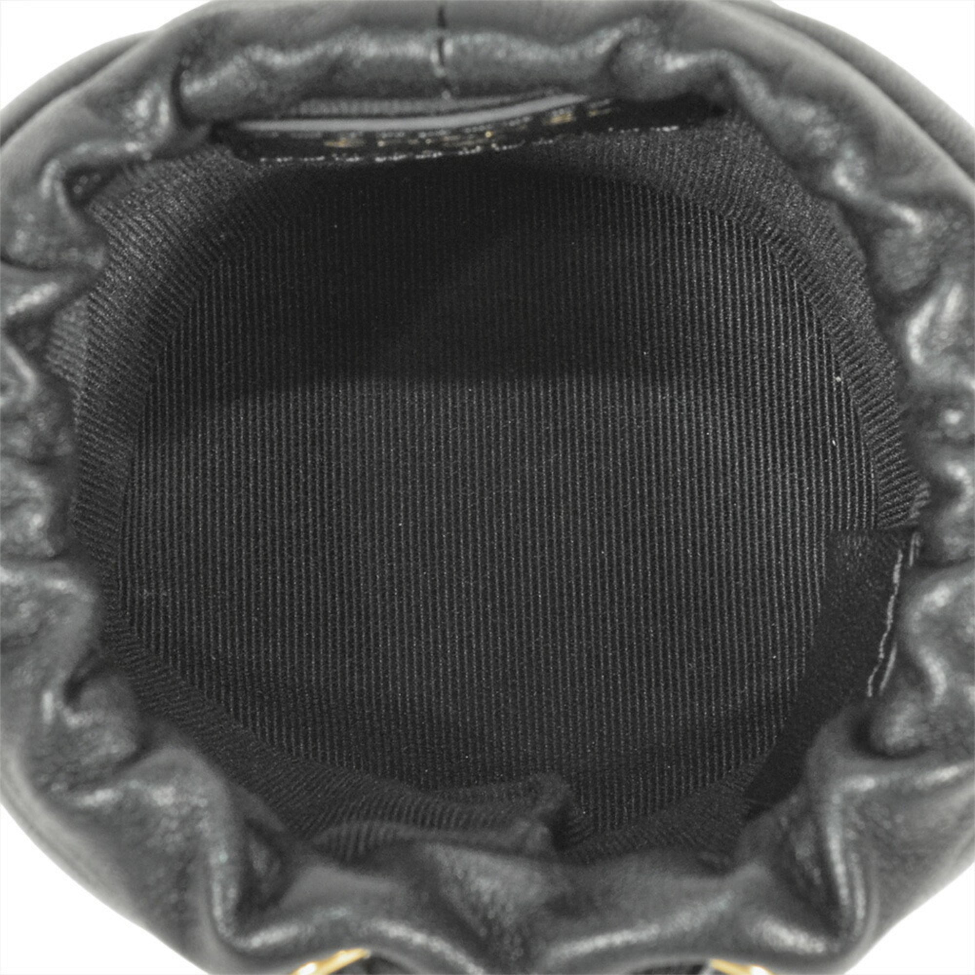 Chanel Black Leather Shoulder Bag (Pre-Owned)