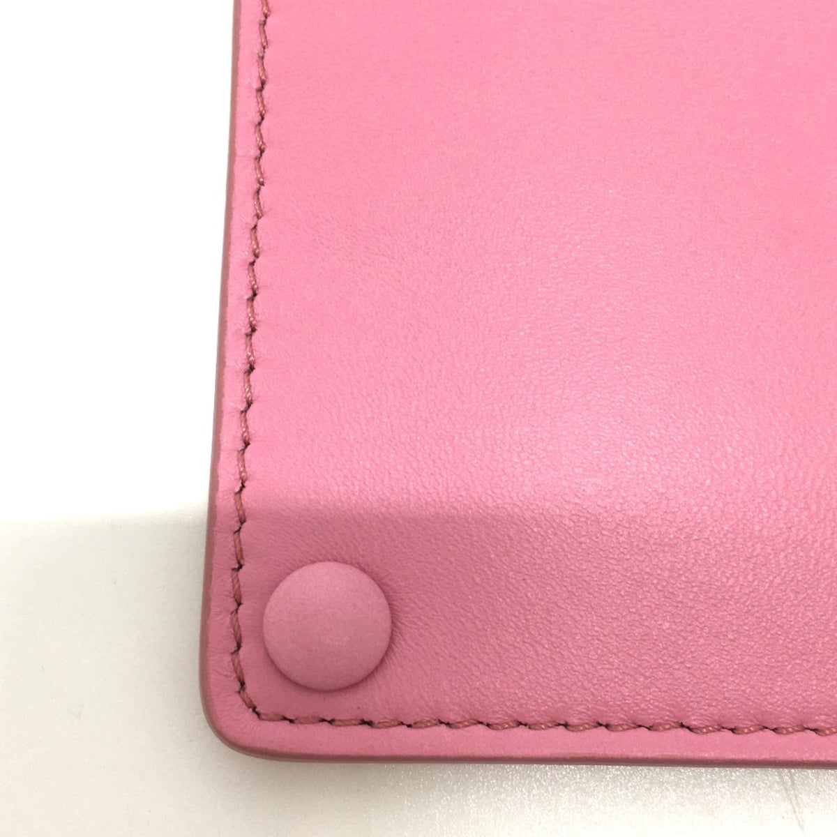 Fendi Pink Leather Pouch (Pre-Owned)