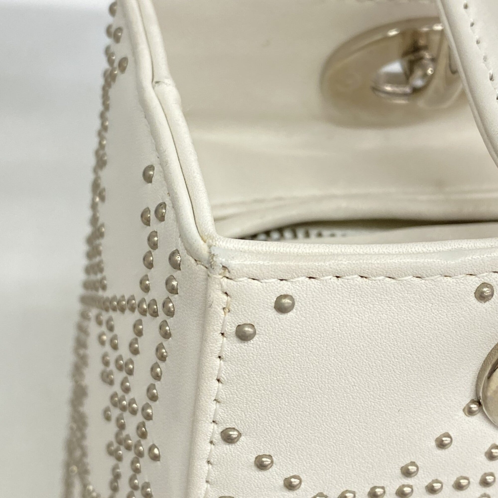 Christian Dior Ivory Leather Handbag (Pre-Owned)