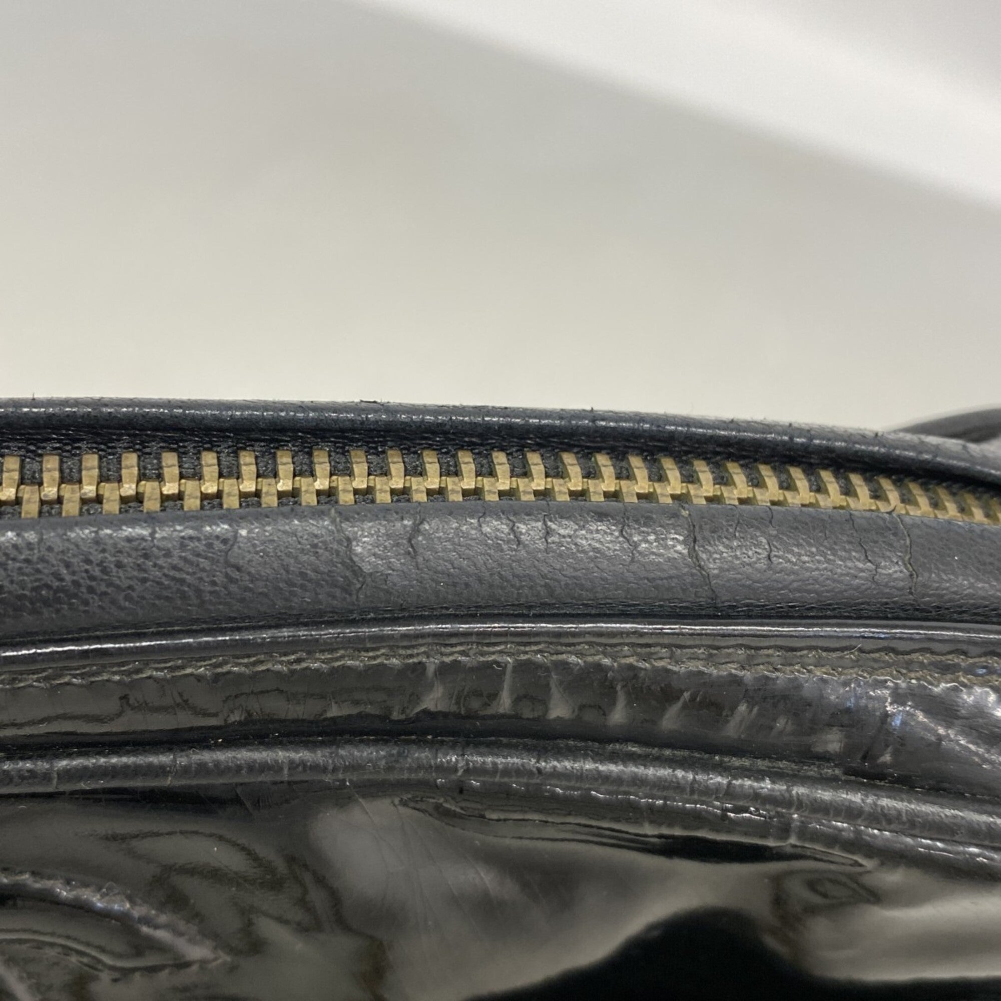 Chanel Black Patent Leather Shoulder Bag (Pre-Owned)