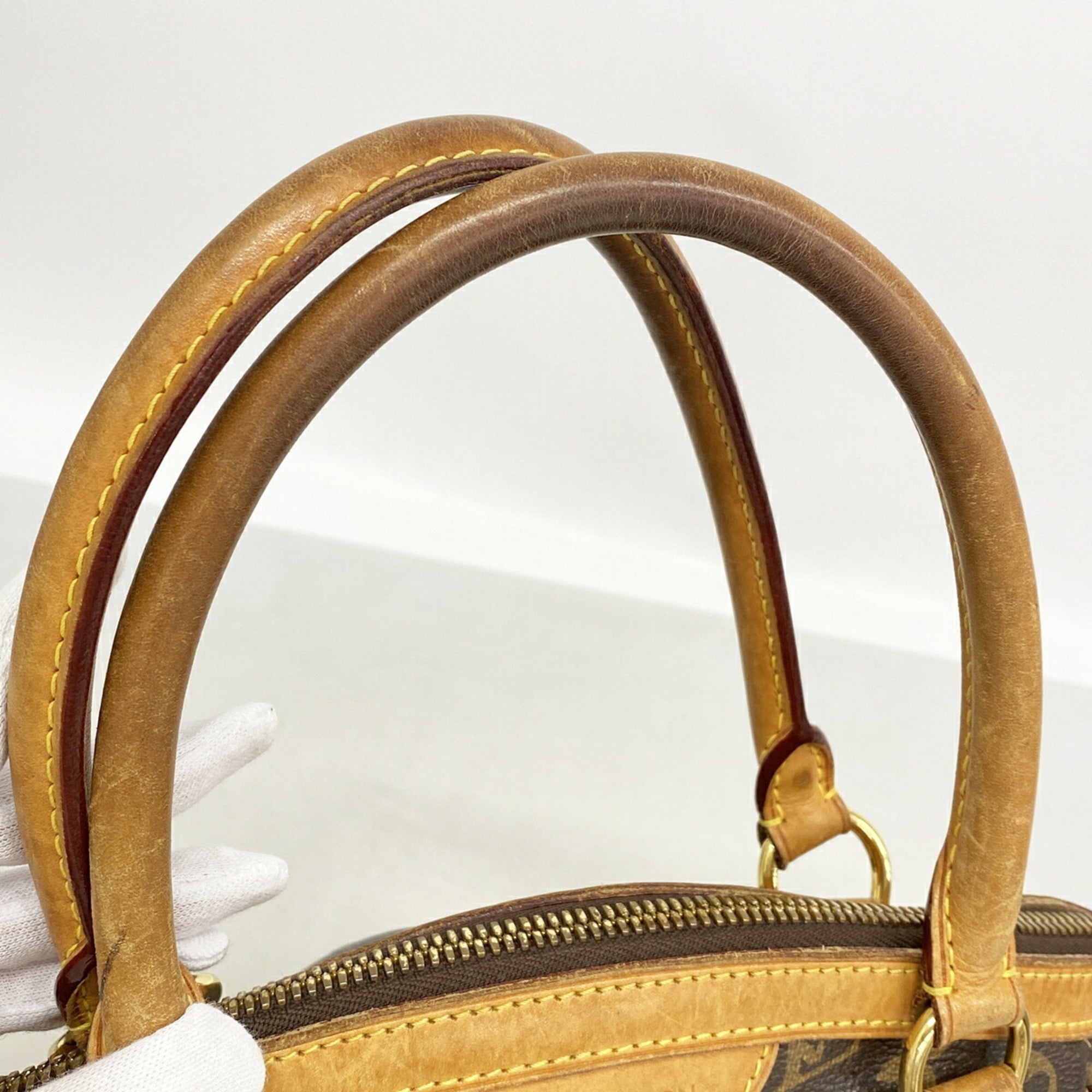 Louis Vuitton Brown Handbag (Pre-Owned)