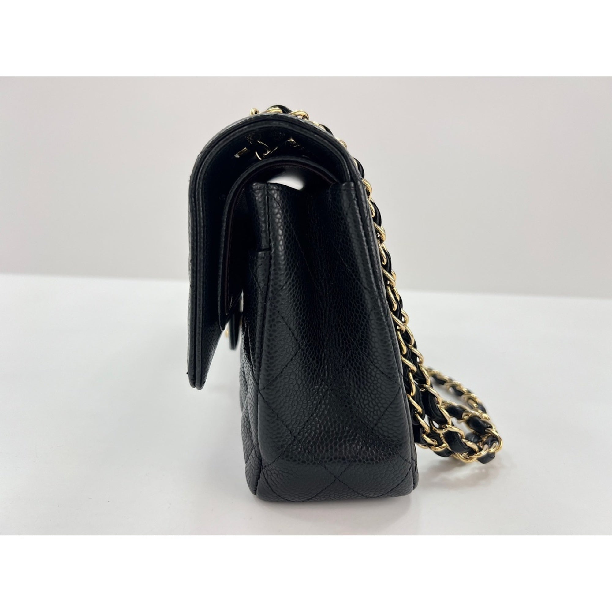 Chanel Matelasse Black Shoulder Bag (Pre-Owned)