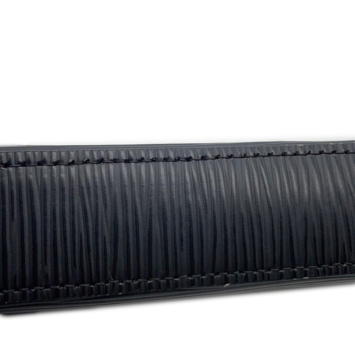 Louis Vuitton Black Noir Epi Leather Handbag Pochette (Pre-Owned)