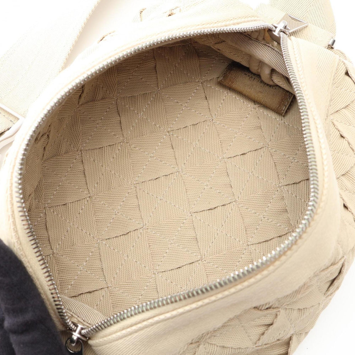 Bottega Veneta Beige Canvas Fanny Pack Handbag (Pre-Owned)