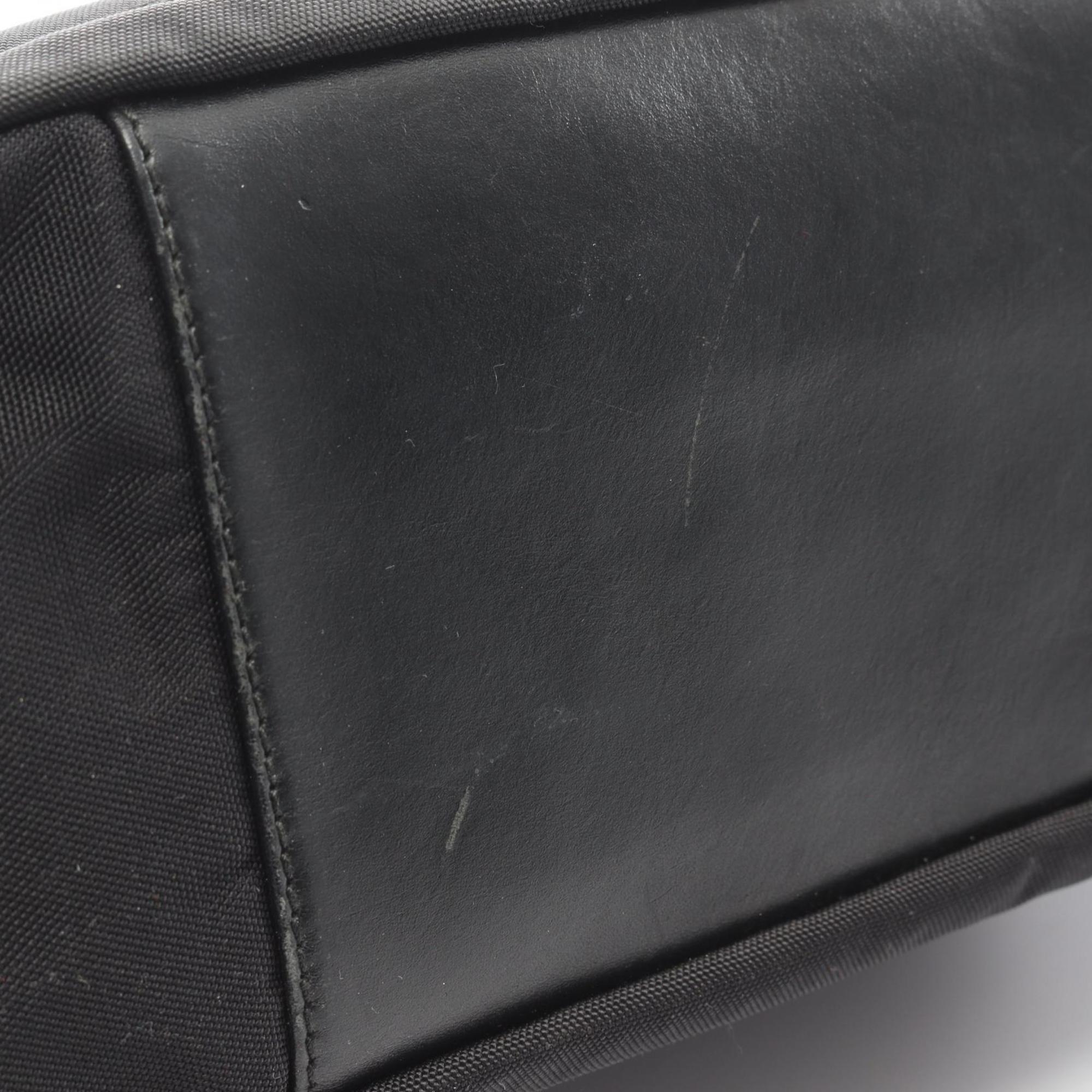 Gucci Black Canvas Leather Handbag Shoulder Bag (Pre-Owned)
