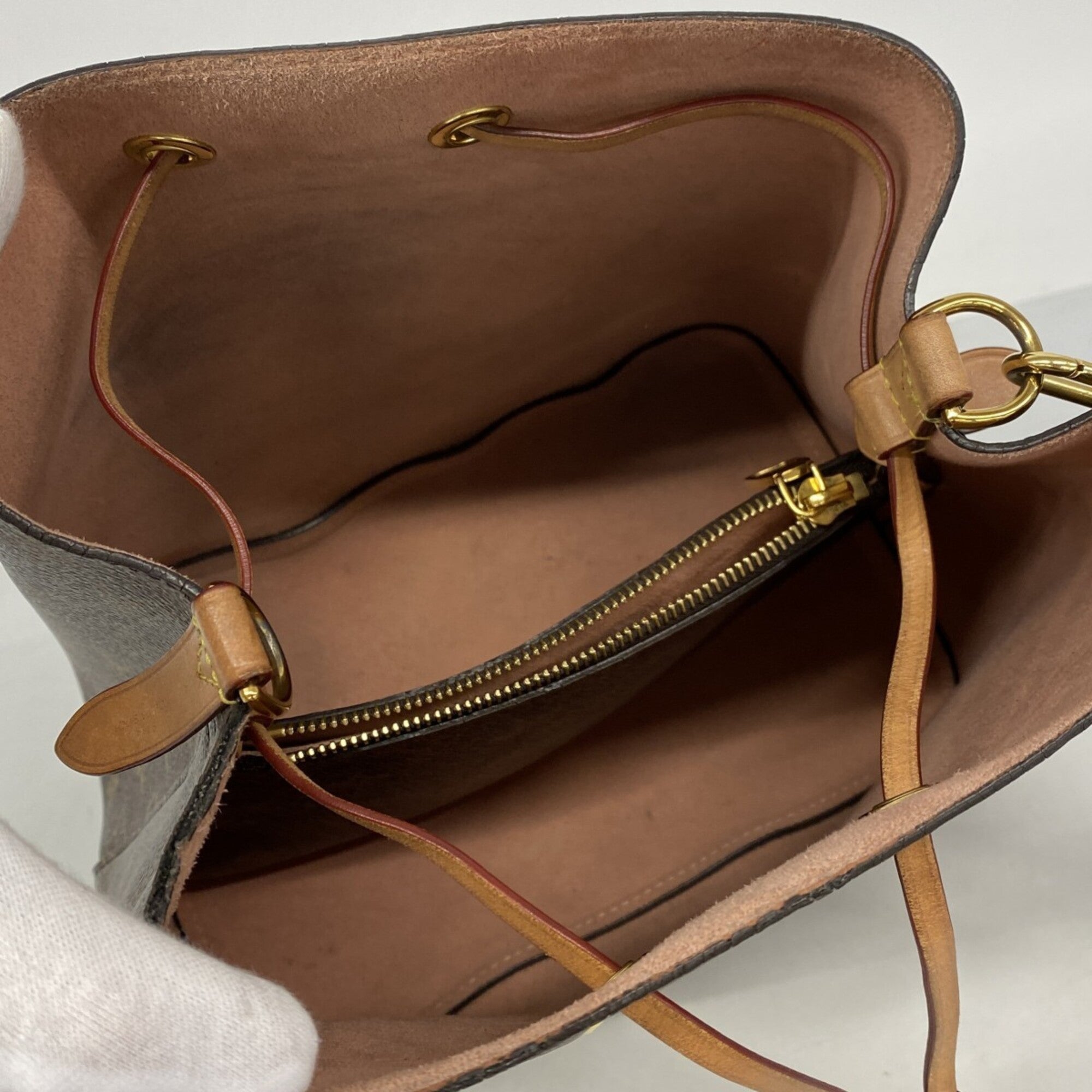 Louis Vuitton Brown Handbag (Pre-Owned)