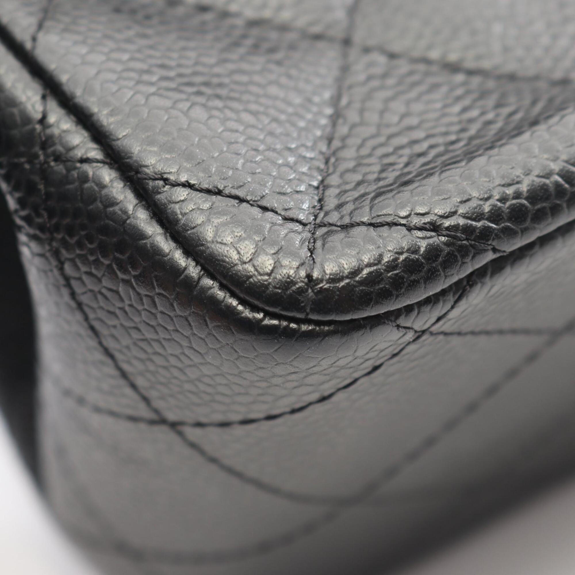 Chanel Black Grained Calfskin Handbag Shoulder Bag (Pre-Owned)
