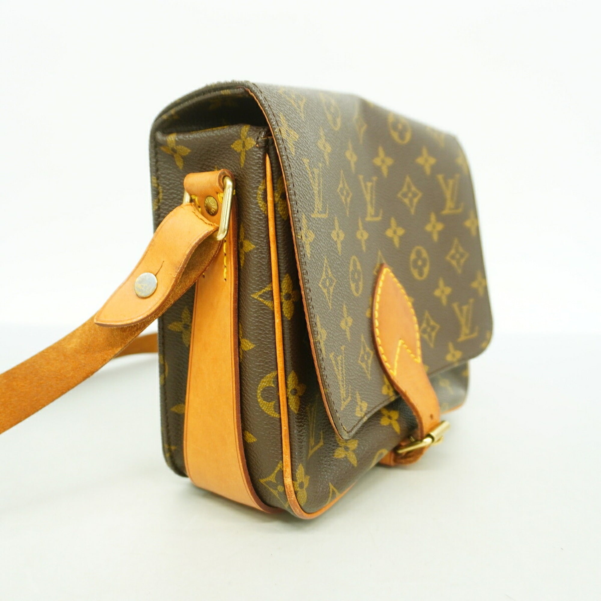 Louis Vuitton Brown Shoulder Bag (Pre-Owned)