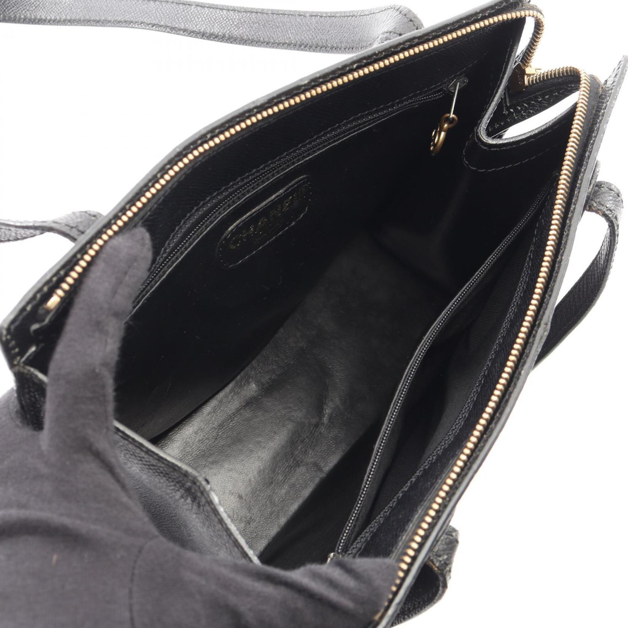 Chanel Black Grained Calfskin Handbag Tote Bag (Pre-Owned)