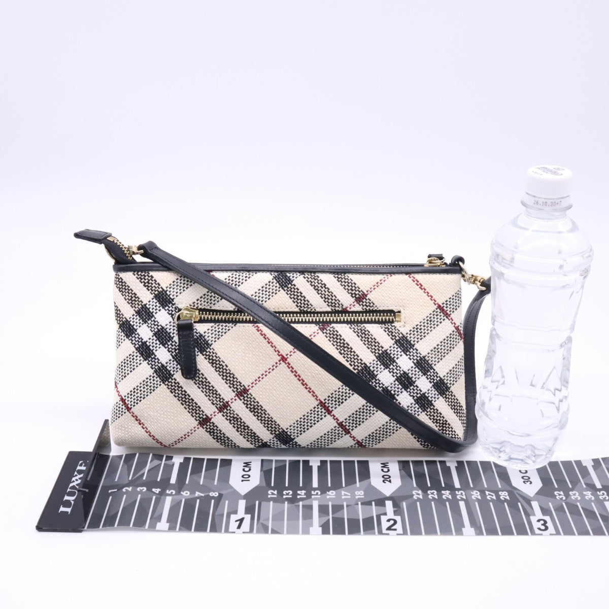 Burberry Beige White Handbag (Pre-Owned)