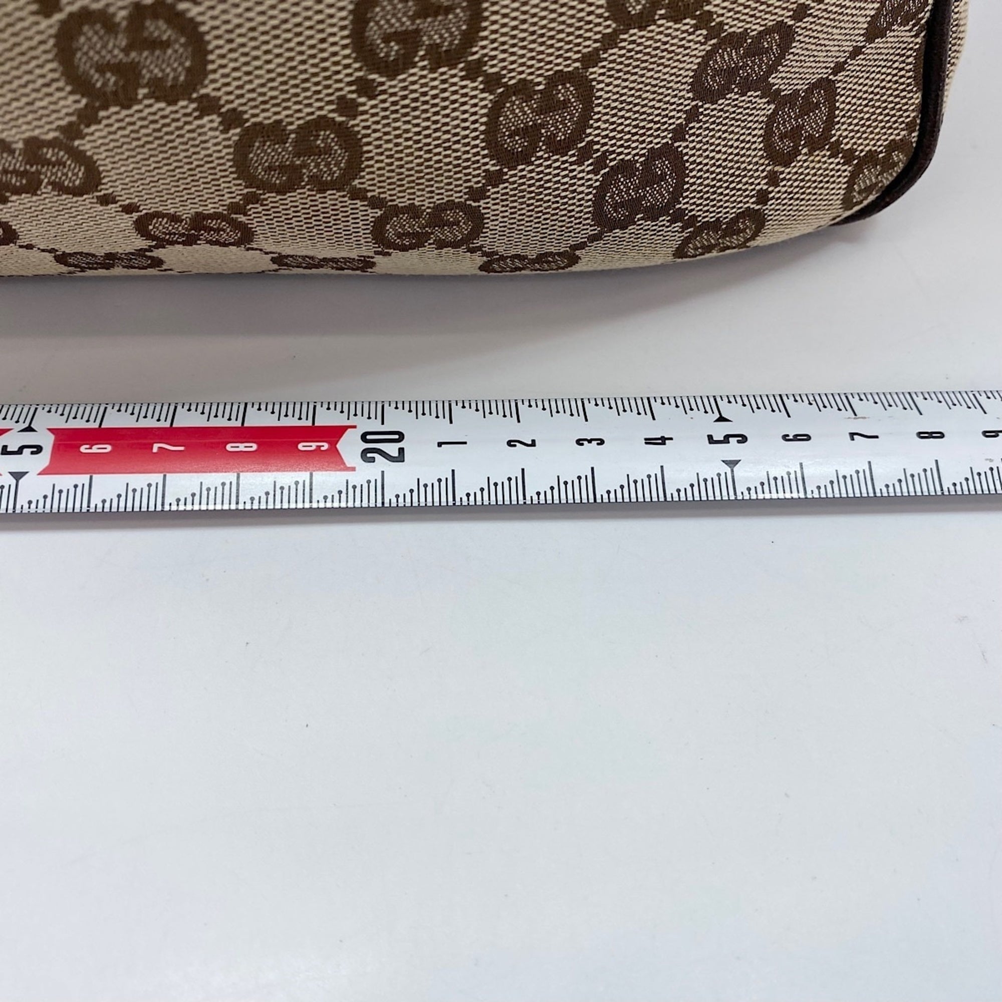 Gucci Beige Shoulder Bag (Pre-Owned)