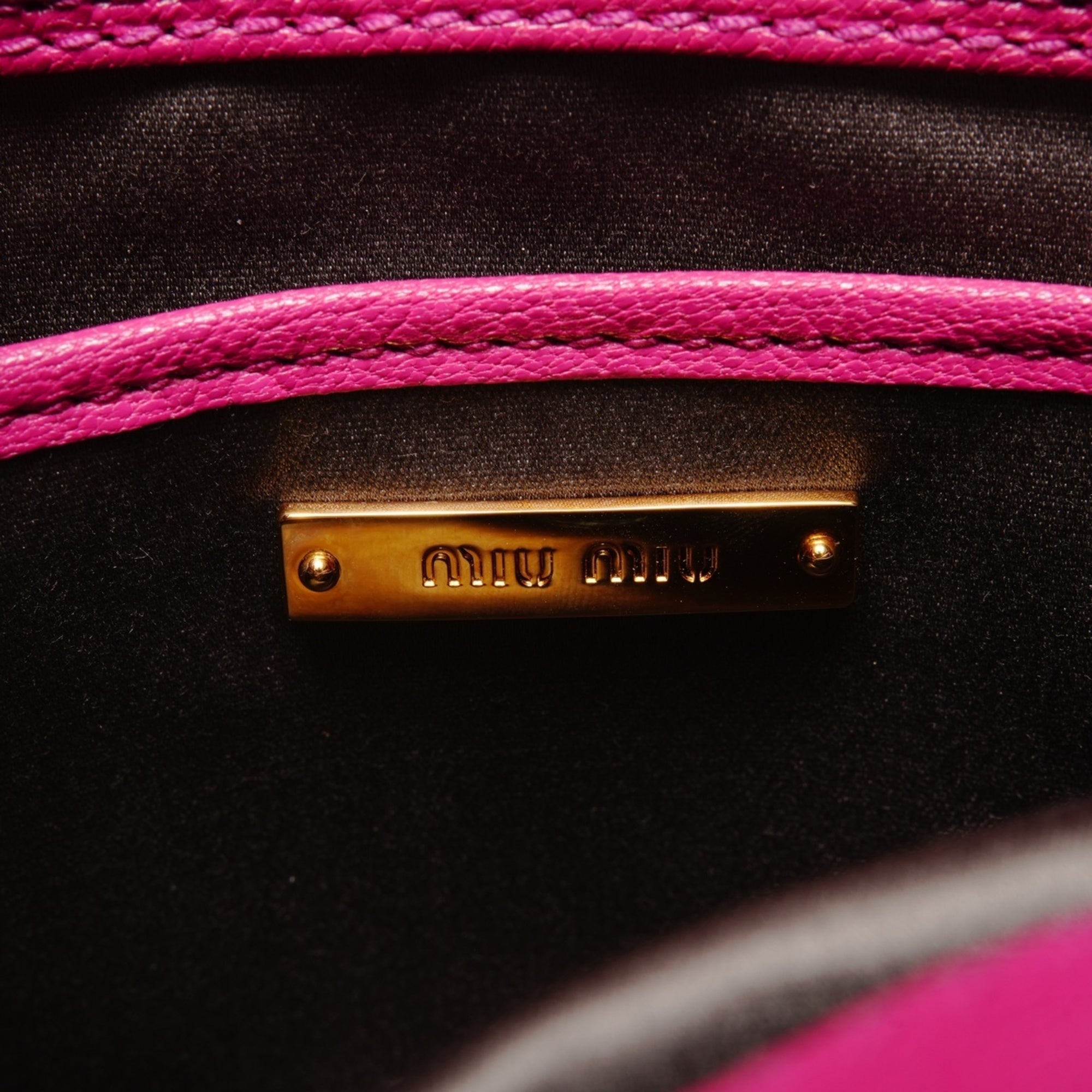 Miu Miu Pink Leather Shoulder Bag (Pre-Owned)