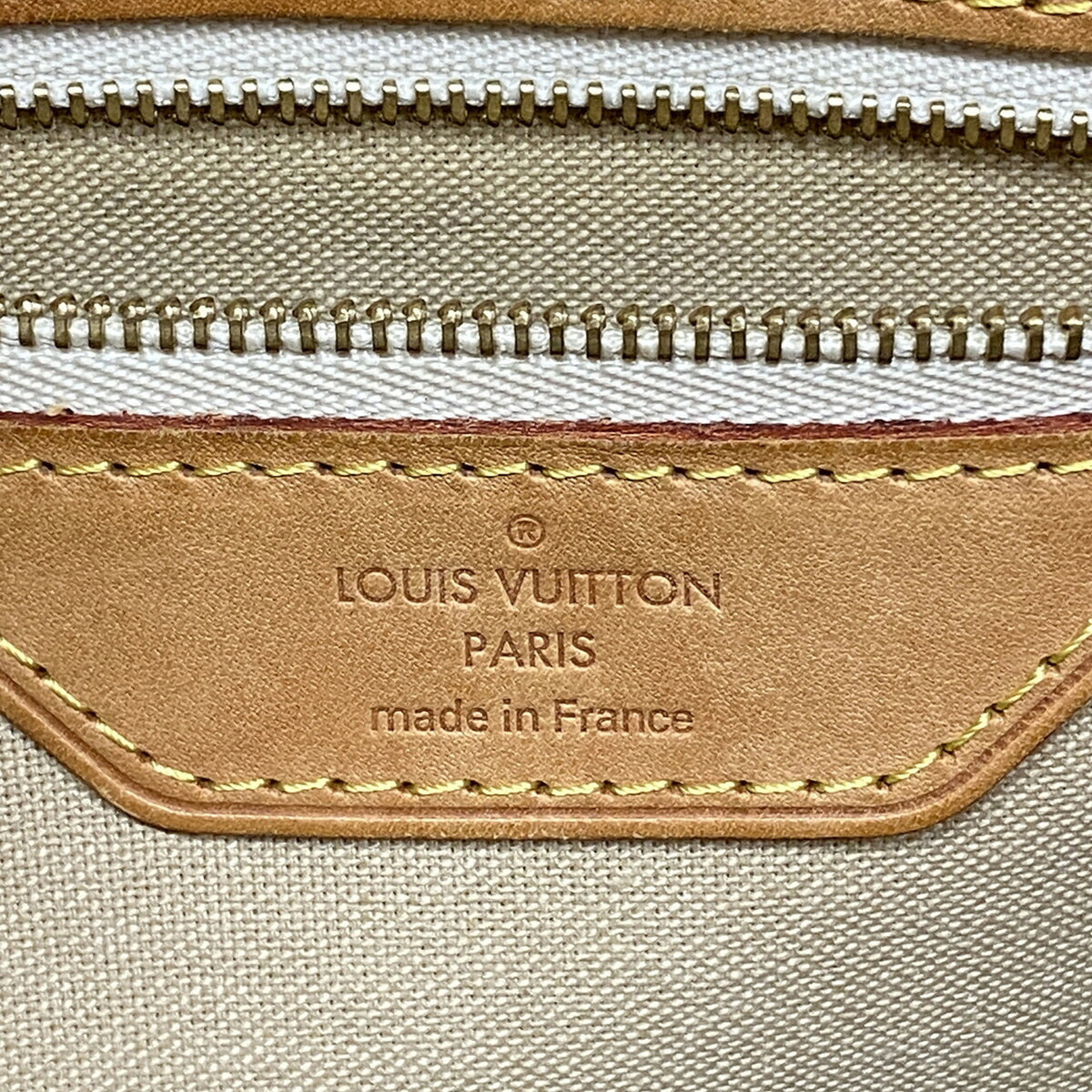 Louis Vuitton White Tote Bag (Pre-Owned)