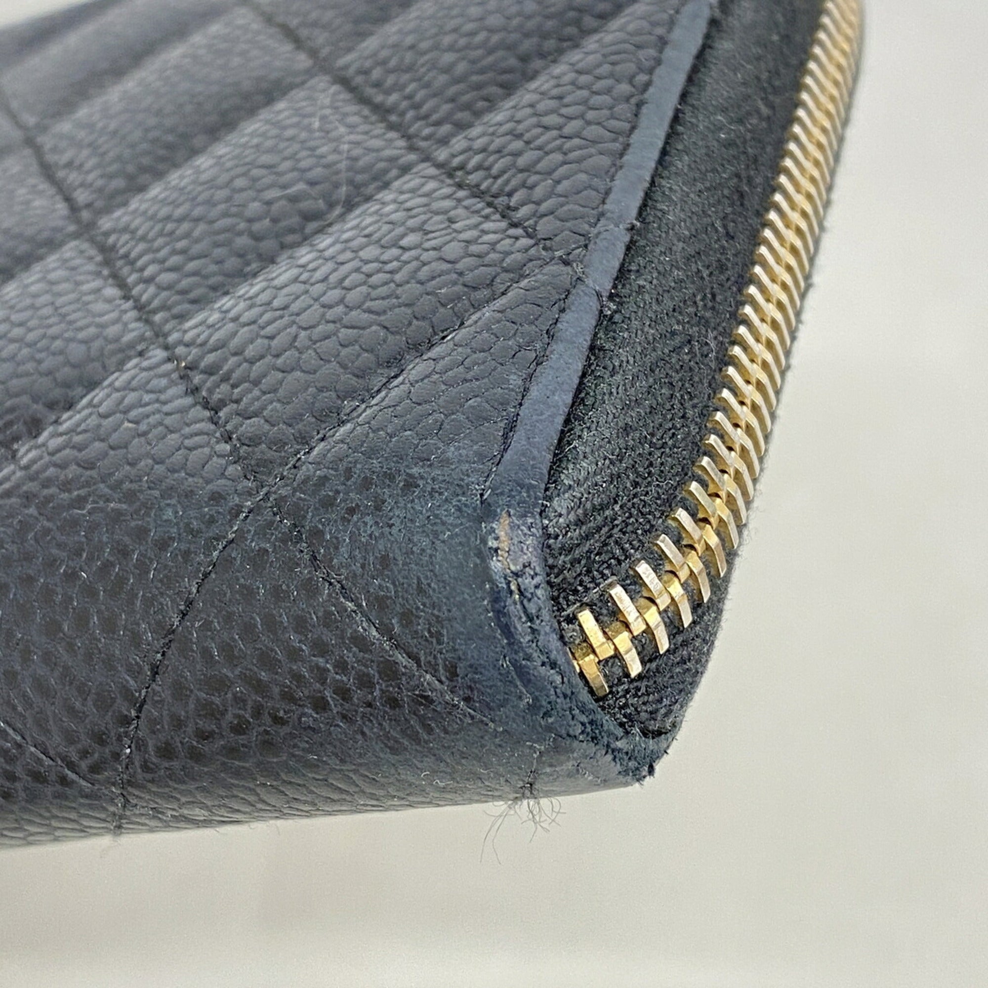 Chanel Black Grained Calfskin Long Wallet (Bi-Fold) (Pre-Owned)