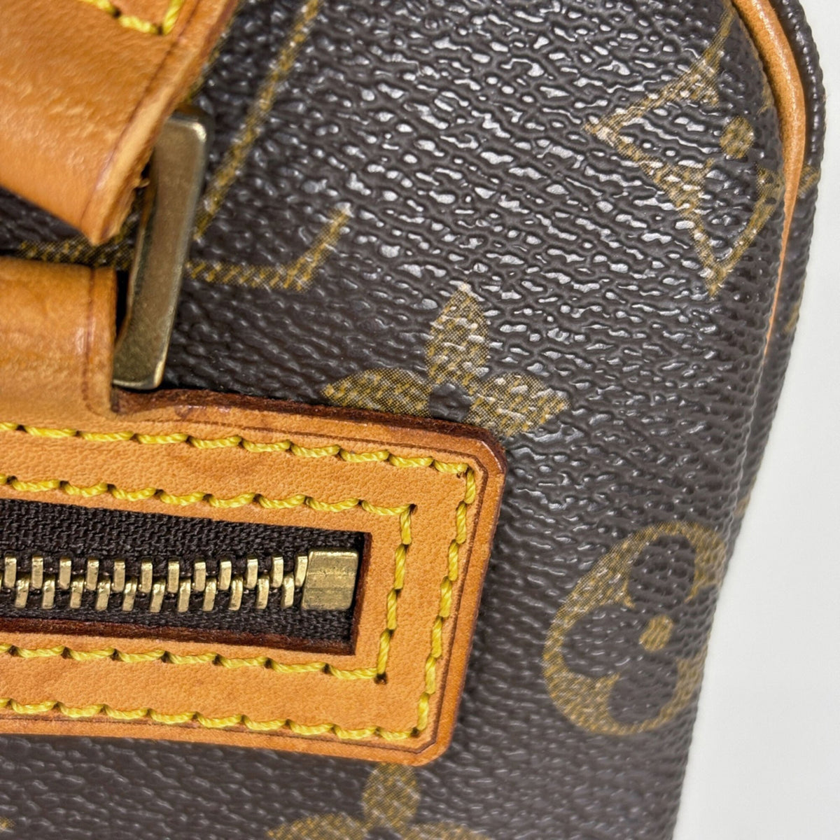 Louis Vuitton Brown Monogram Shoulder Bag (Pre-Owned)