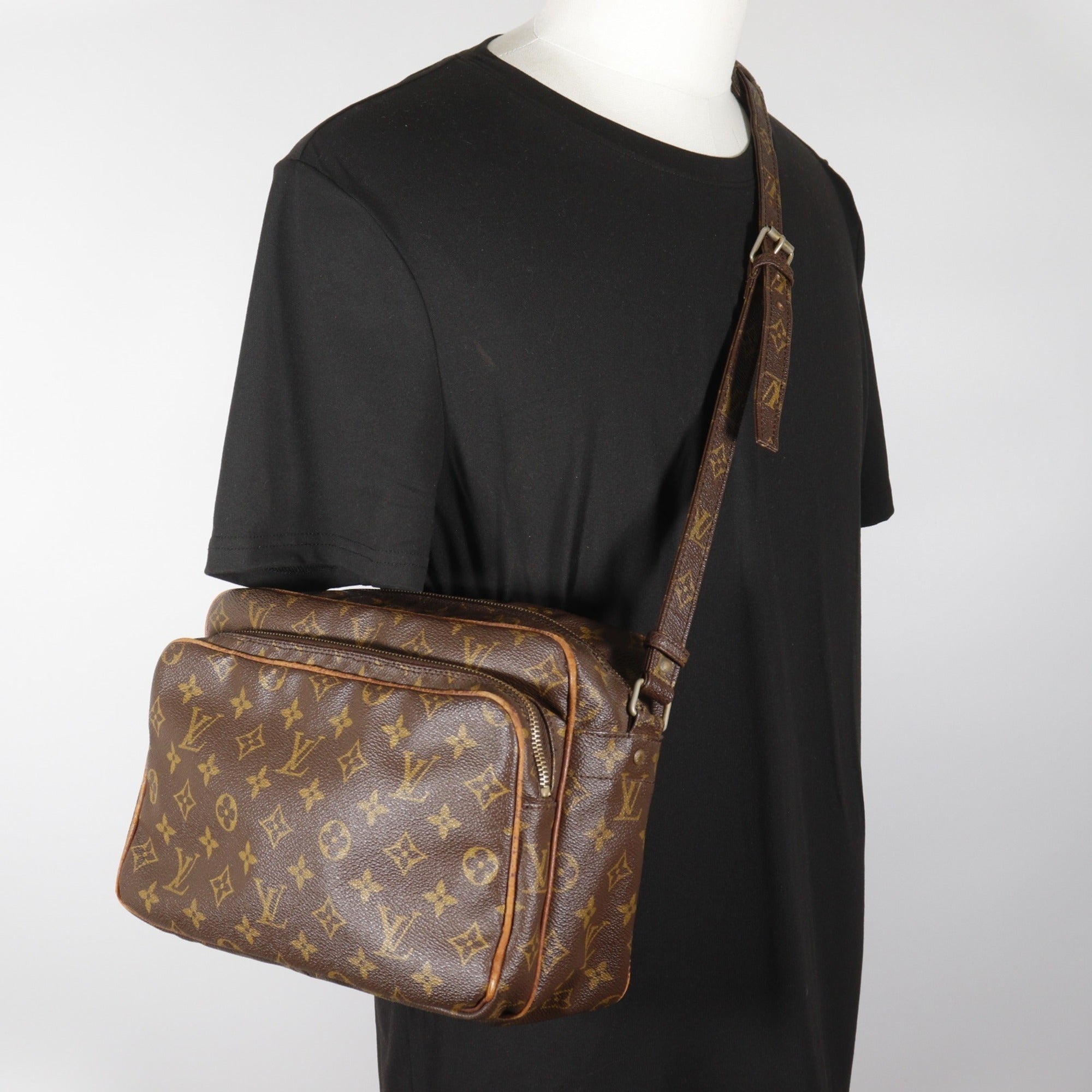 Louis Vuitton Monogram Brown Monogram Shoulder Bag (Pre-Owned)