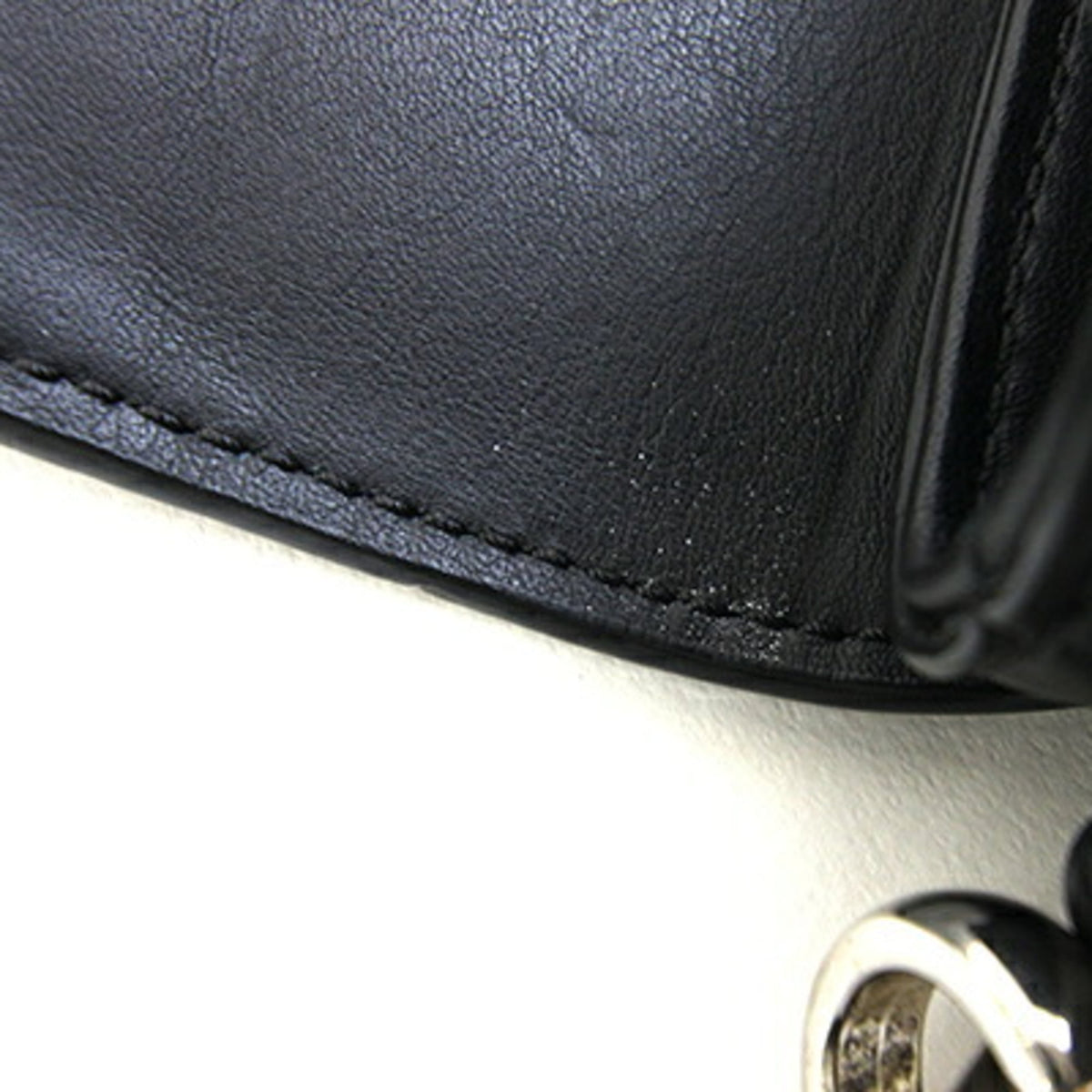 Tod's Black Leather Pochette Shoulder Bag (Pre-Owned)