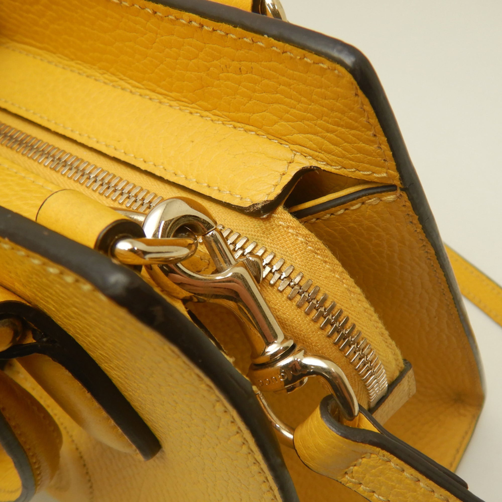 Gucci Yellow Leather Handbag (Pre-Owned)