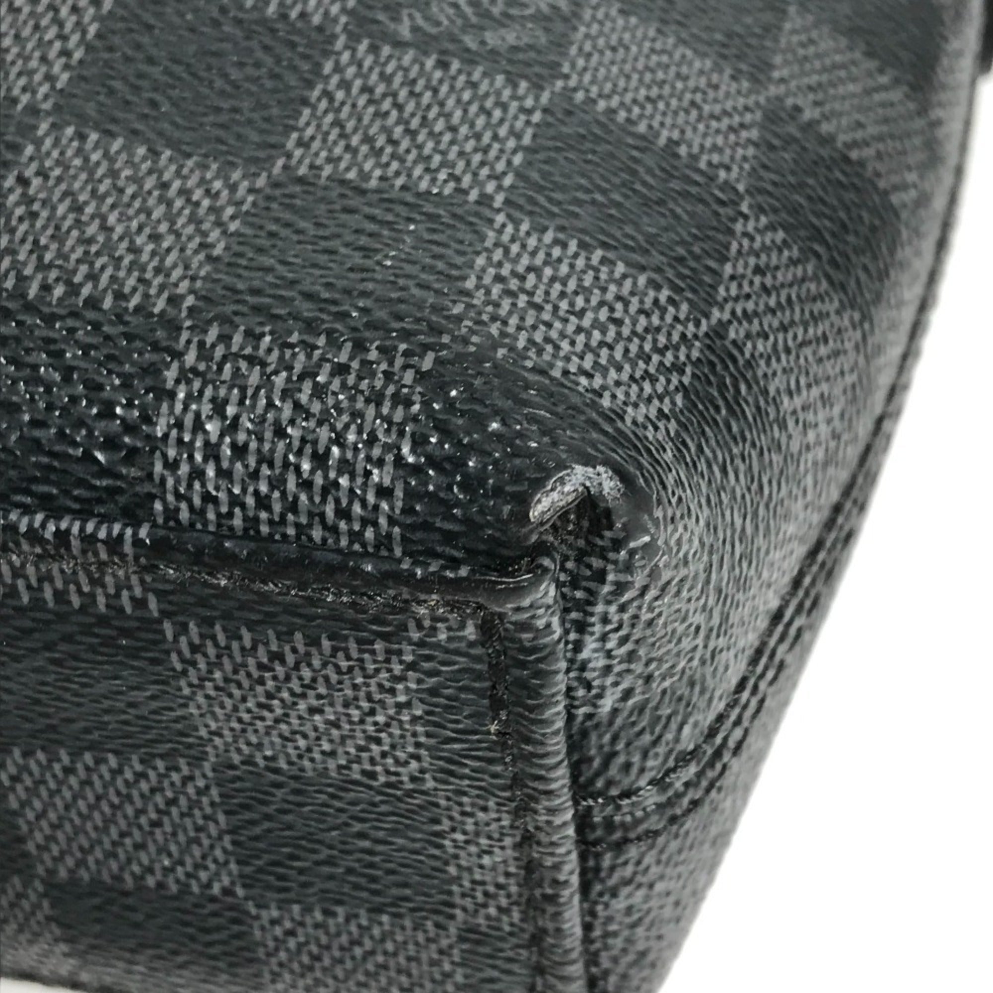 Louis Vuitton Black Damier Graphite Briefcase Handbag (Pre-Owned)