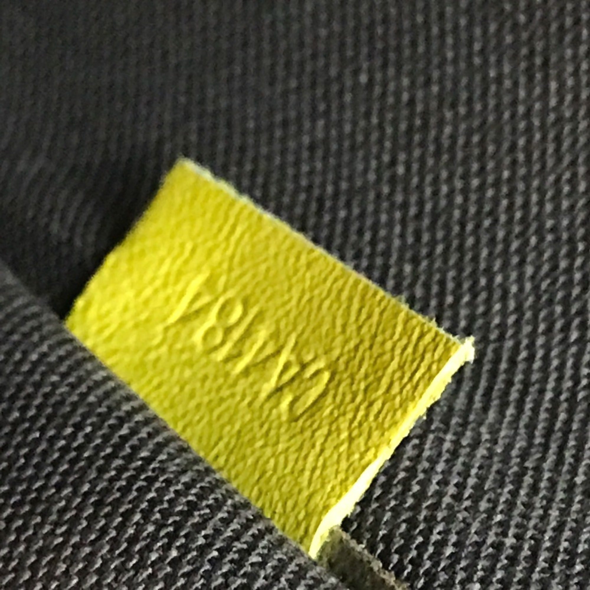 Louis Vuitton Damier Infini Vert Yellow Damier Infini Handbag Shoulder Bag (Pre-Owned)