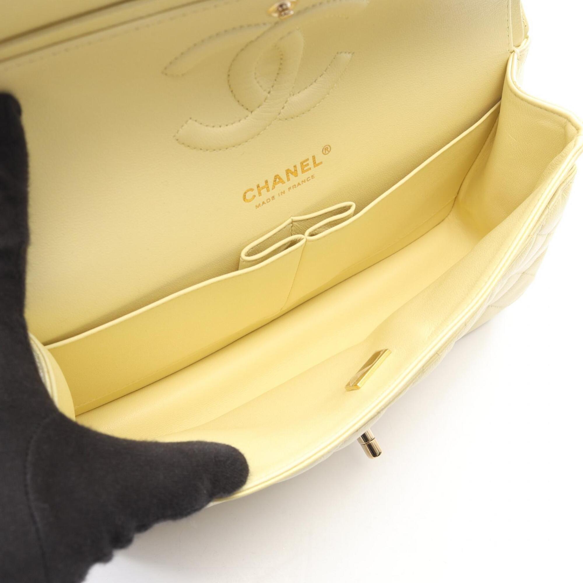 Chanel Yellow Leather Handbag Shoulder Bag (Pre-Owned)