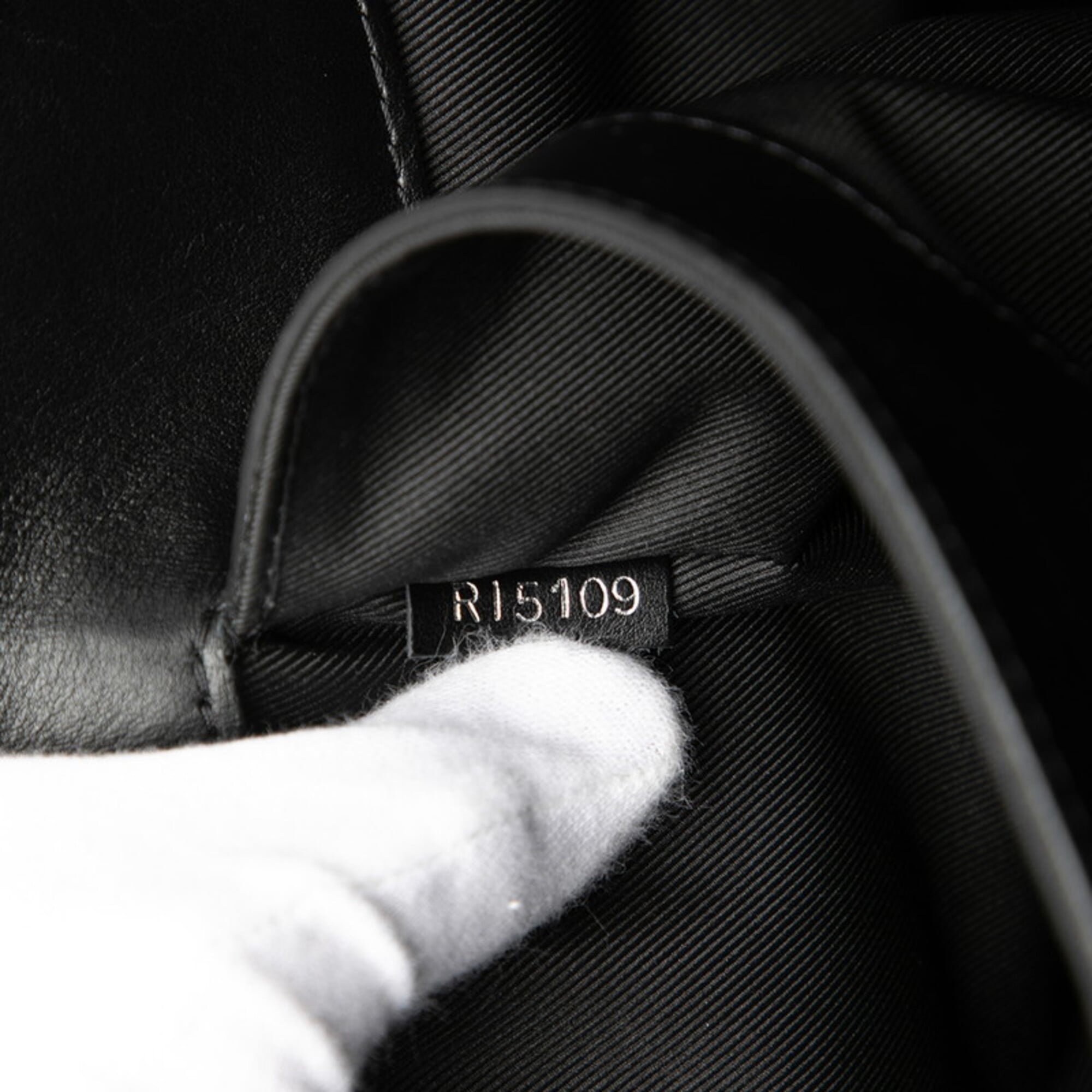 Louis Vuitton Black Gray Pvc Leather Pouch Tote Bag (Pre-Owned)