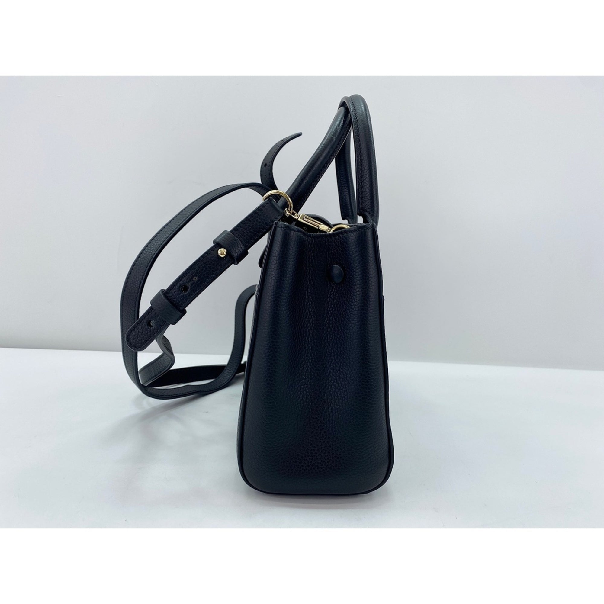 Chanel Black Handbag (Pre-Owned)