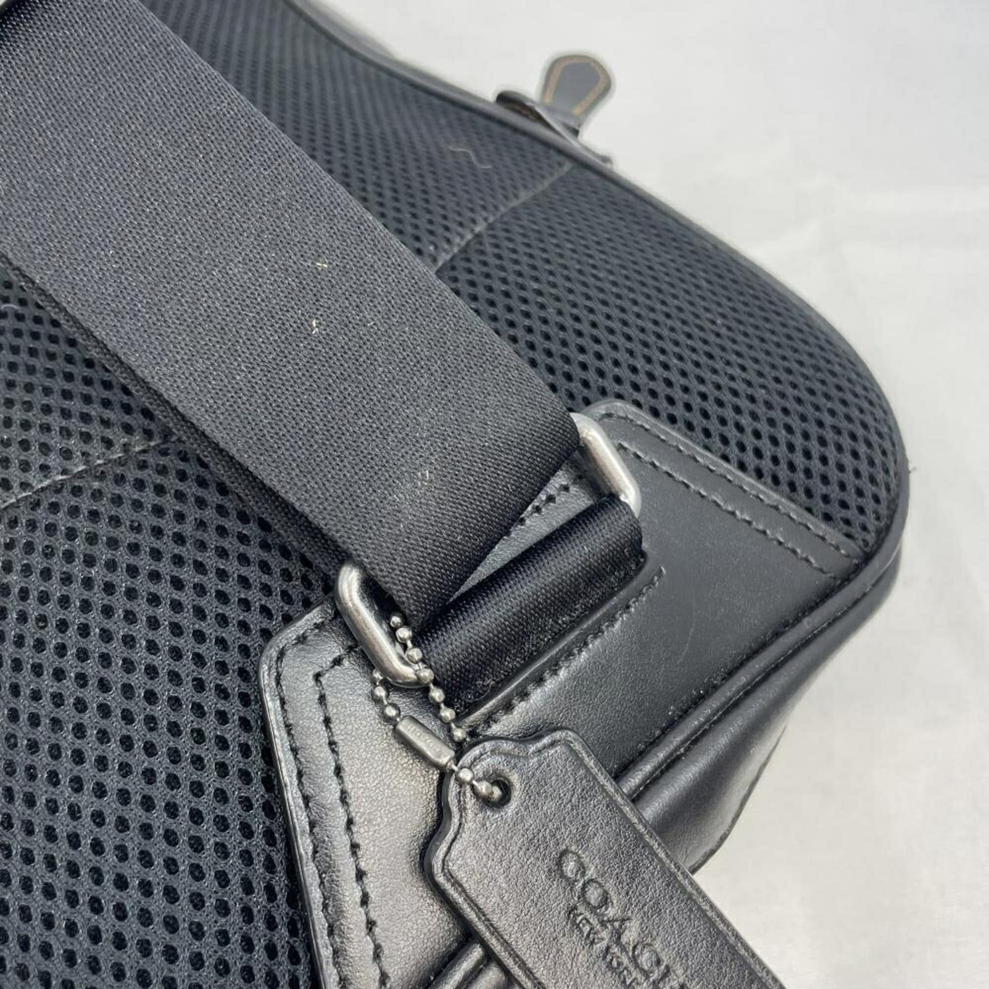 Coach Signature Leather Sling Bag (Pre-Owned)