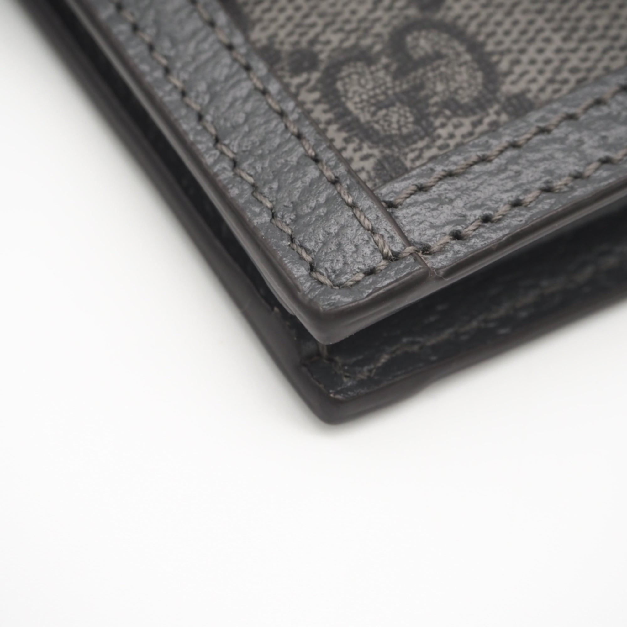 Gucci Gg Supreme Gray Coated Canvas Leather Wallet (Bi-Fold) (Pre-Owned)