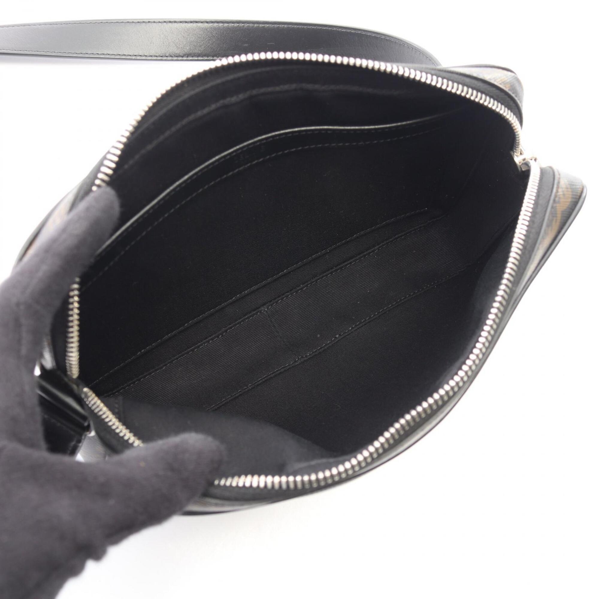 Celine Black Coated Canvas Messenger Bag Shoulder Bag (Pre-Owned)