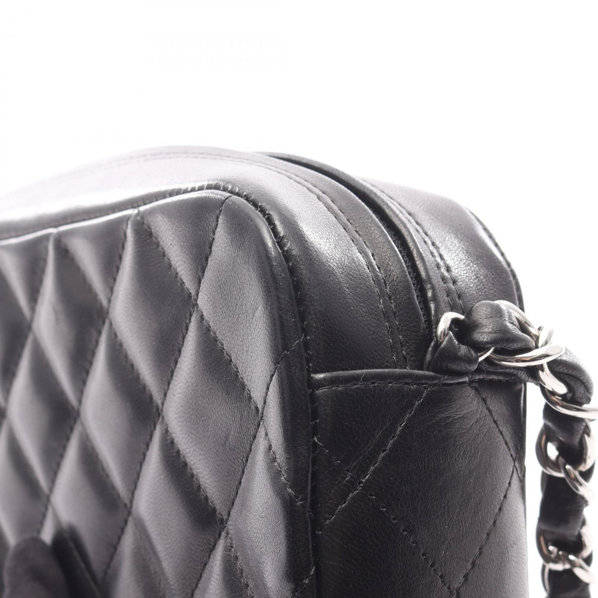 Chanel Black Leather Handbag Shoulder Bag (Pre-Owned)