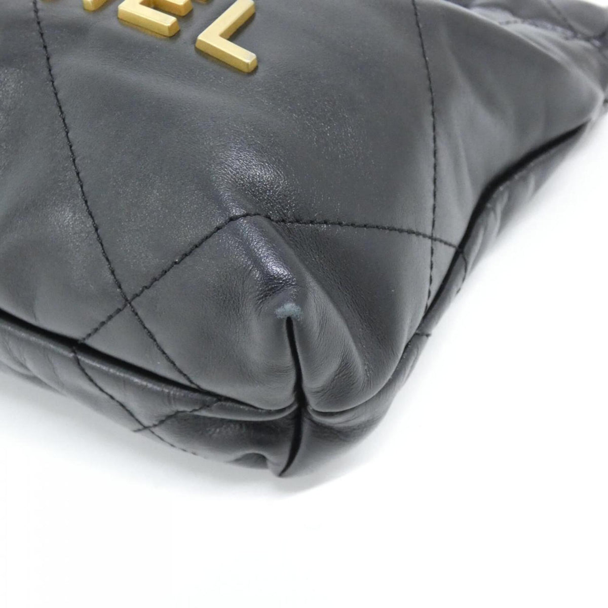 Chanel Black Leather Handbag (Pre-Owned)