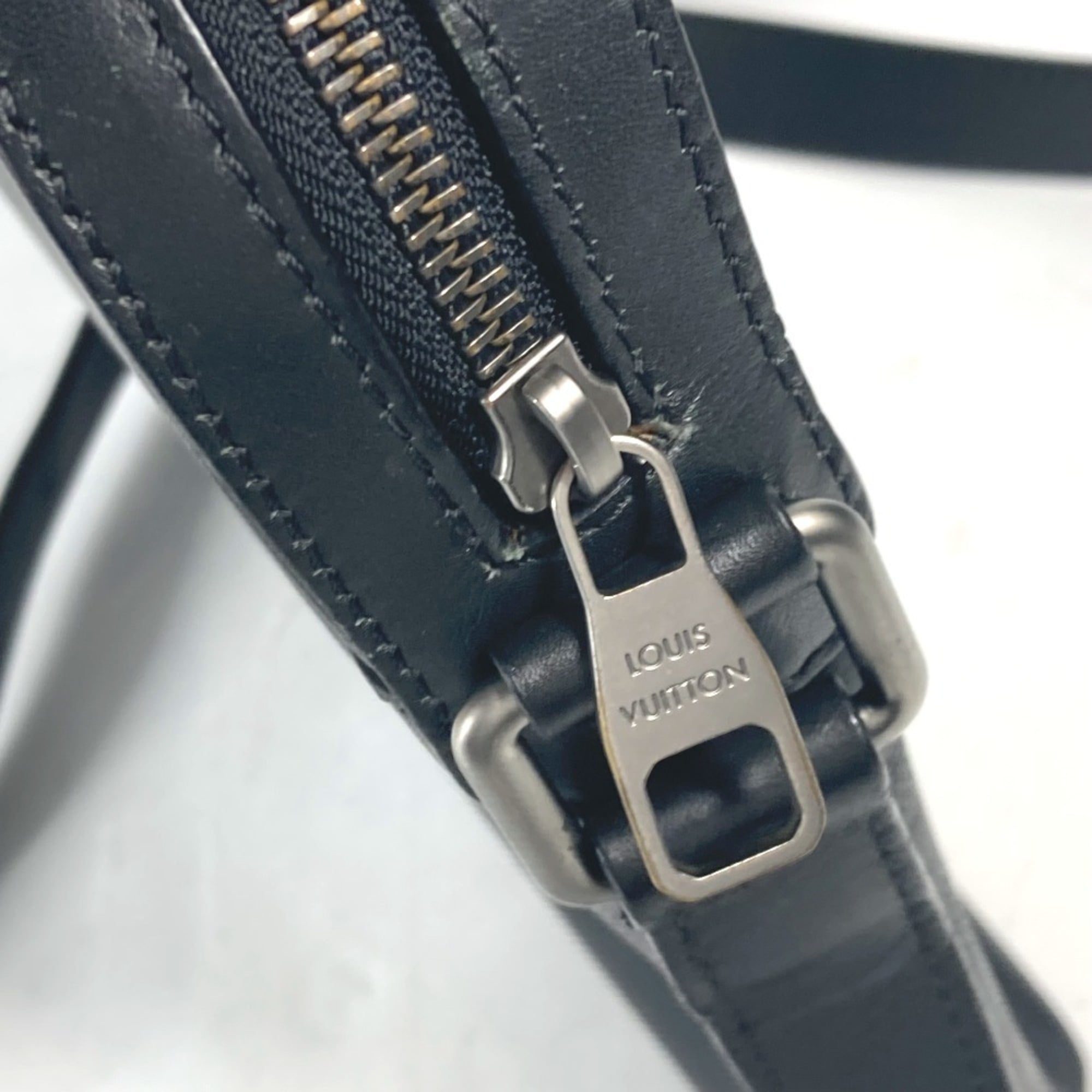 Louis Vuitton Black Galle Onyx Damier Infini Pochette Shoulder Bag (Pre-Owned)