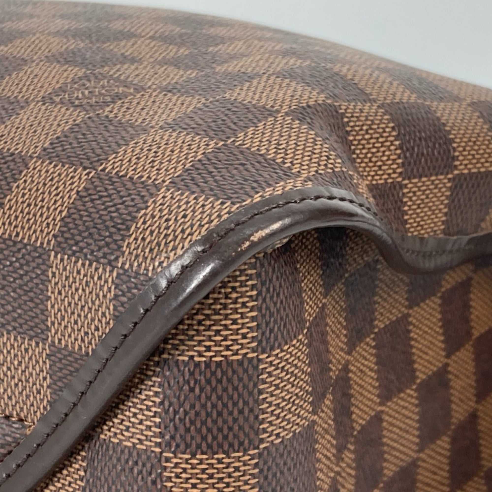 Louis Vuitton Damier Brown Damier Canvas Ebene Or Damier Canvas Shoulder Bag (Pre-Owned)