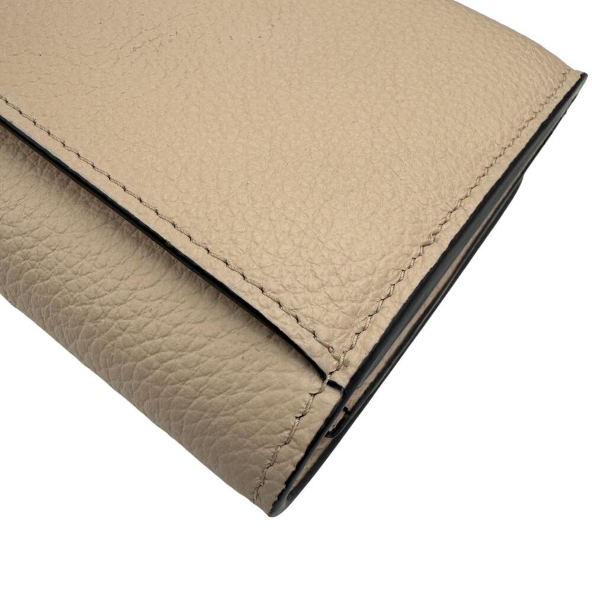 Chloé Beige Leather Long Wallet (Bi-Fold) (Pre-Owned)