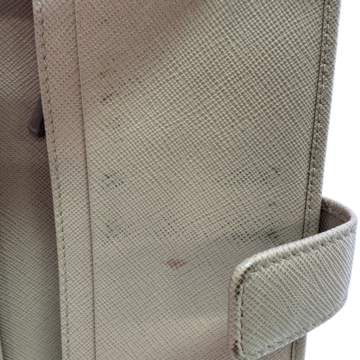 Prada Beige Leather (Pre-Owned)
