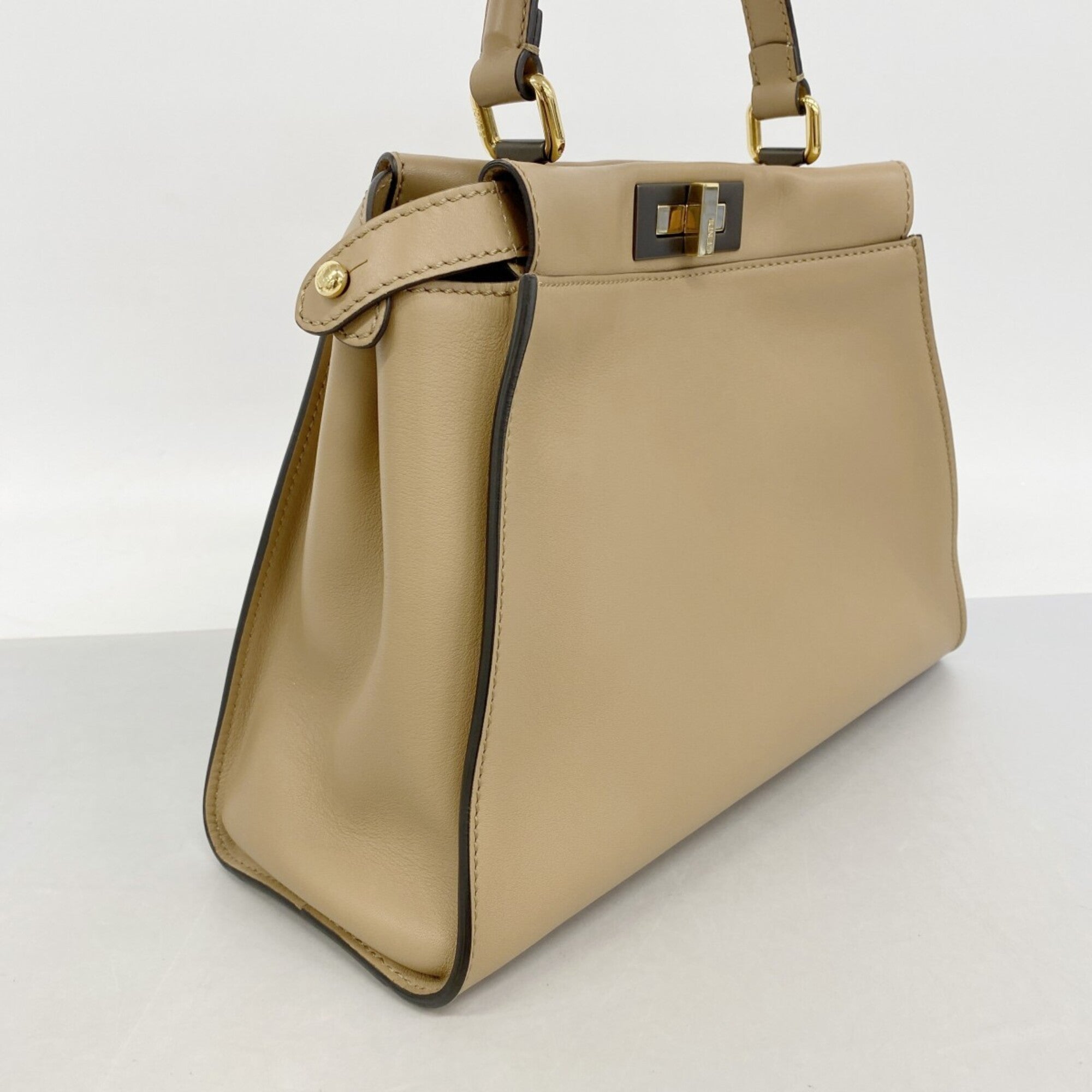 Fendi Beige Leather Handbag (Pre-Owned)