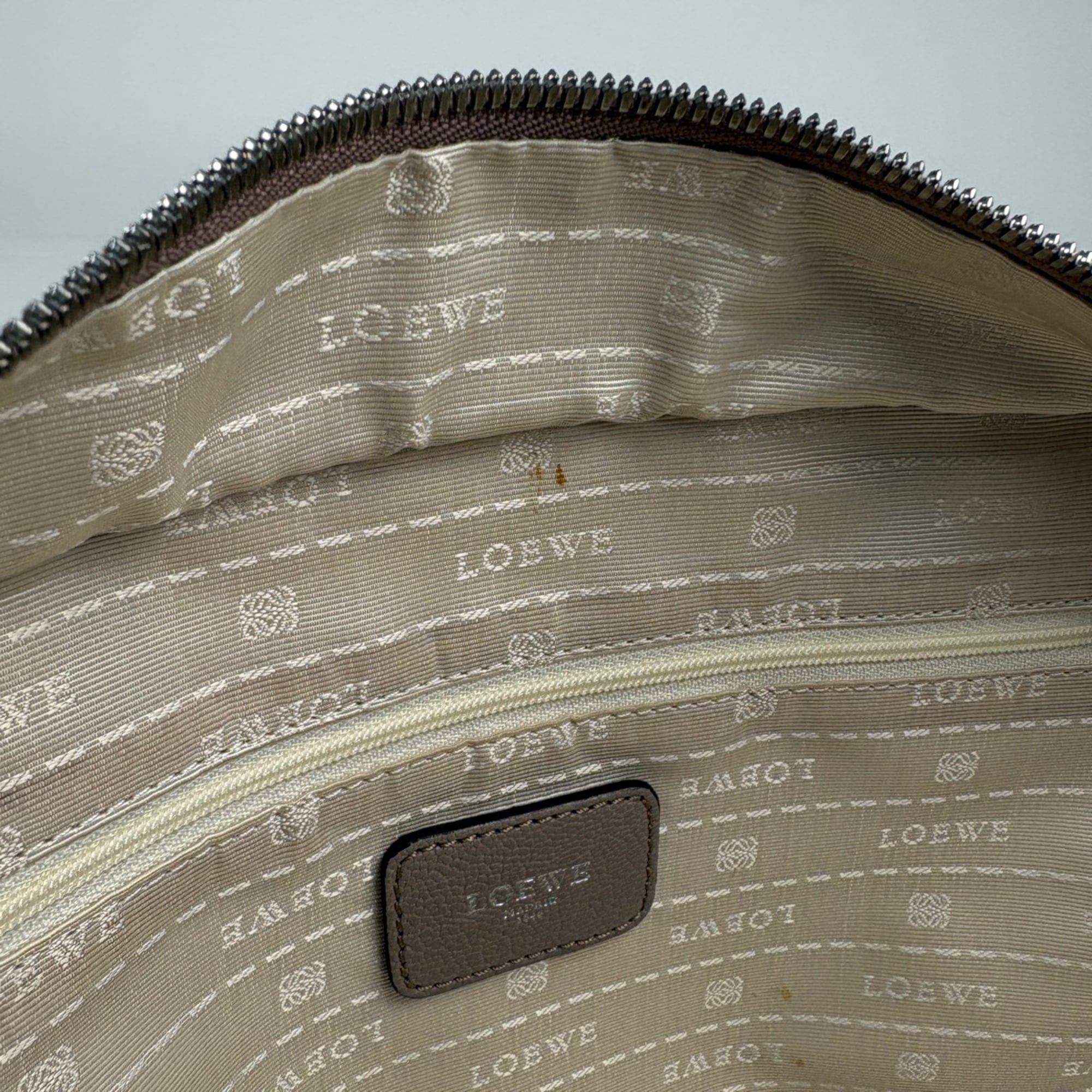 Loewe Amazona Grayish Leather Boston Bag (Pre-Owned)