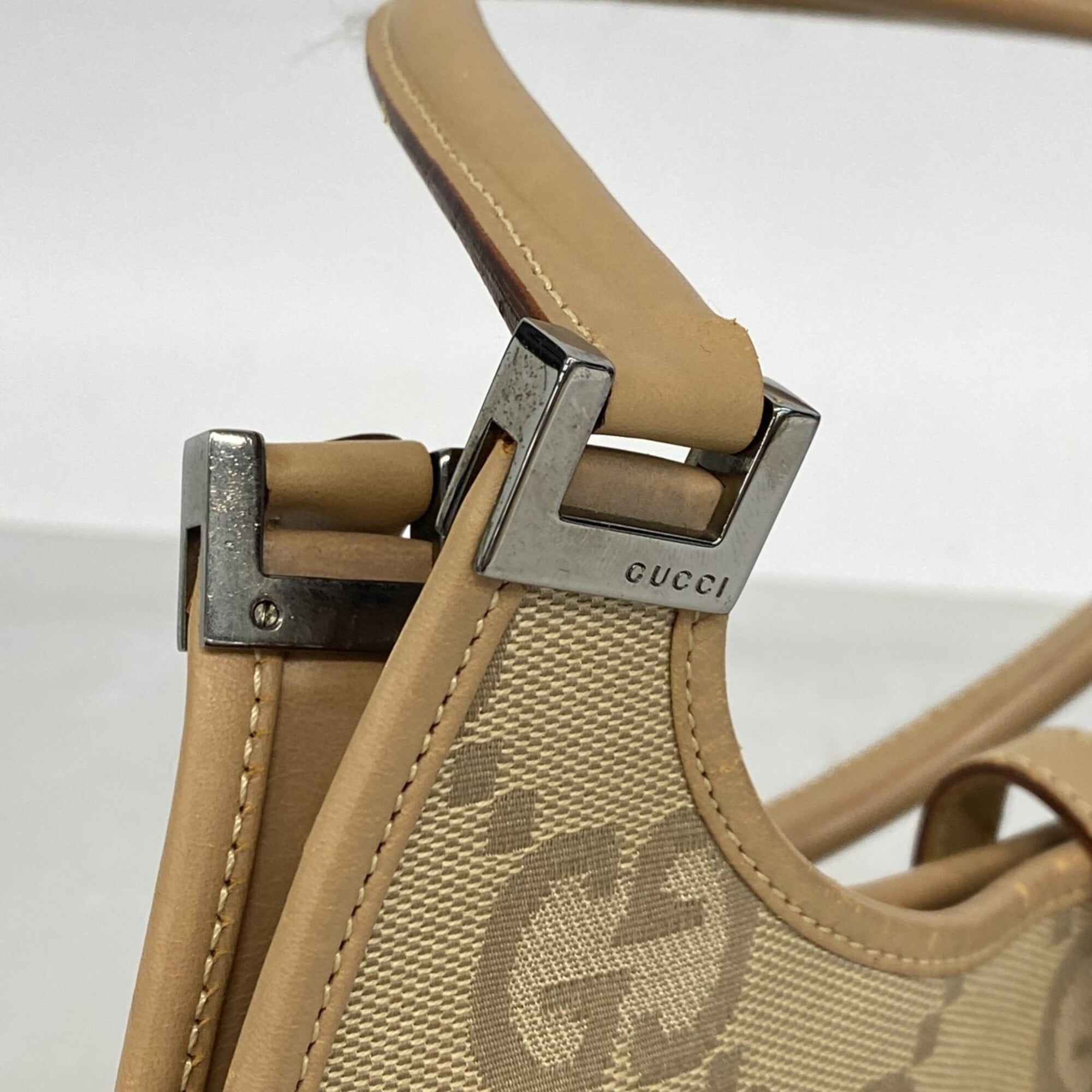 Gucci Light Brown Canvas Handbag (Pre-Owned)