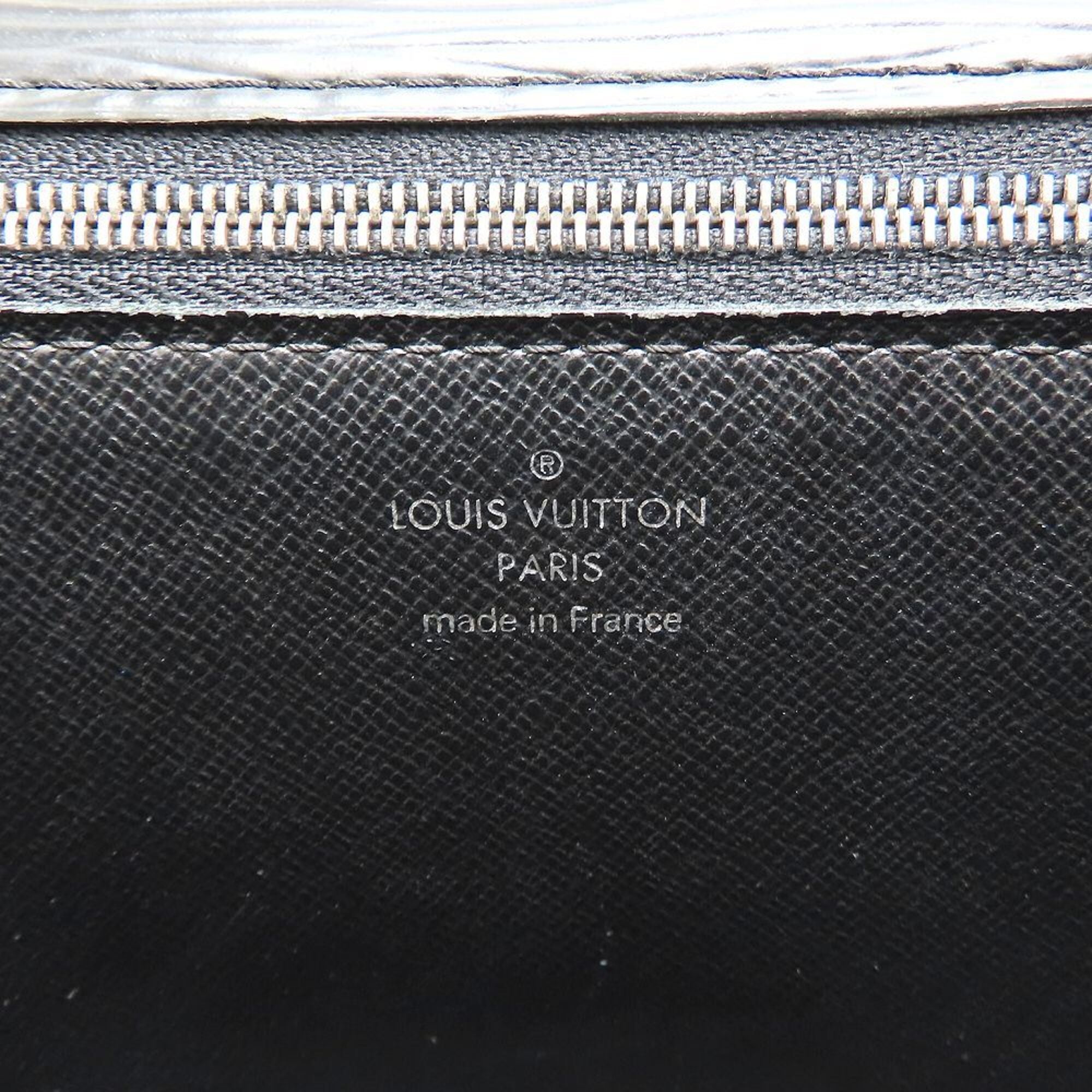 Louis Vuitton Noir Epi Leather Clutch Bag Pochette (Pre-Owned)