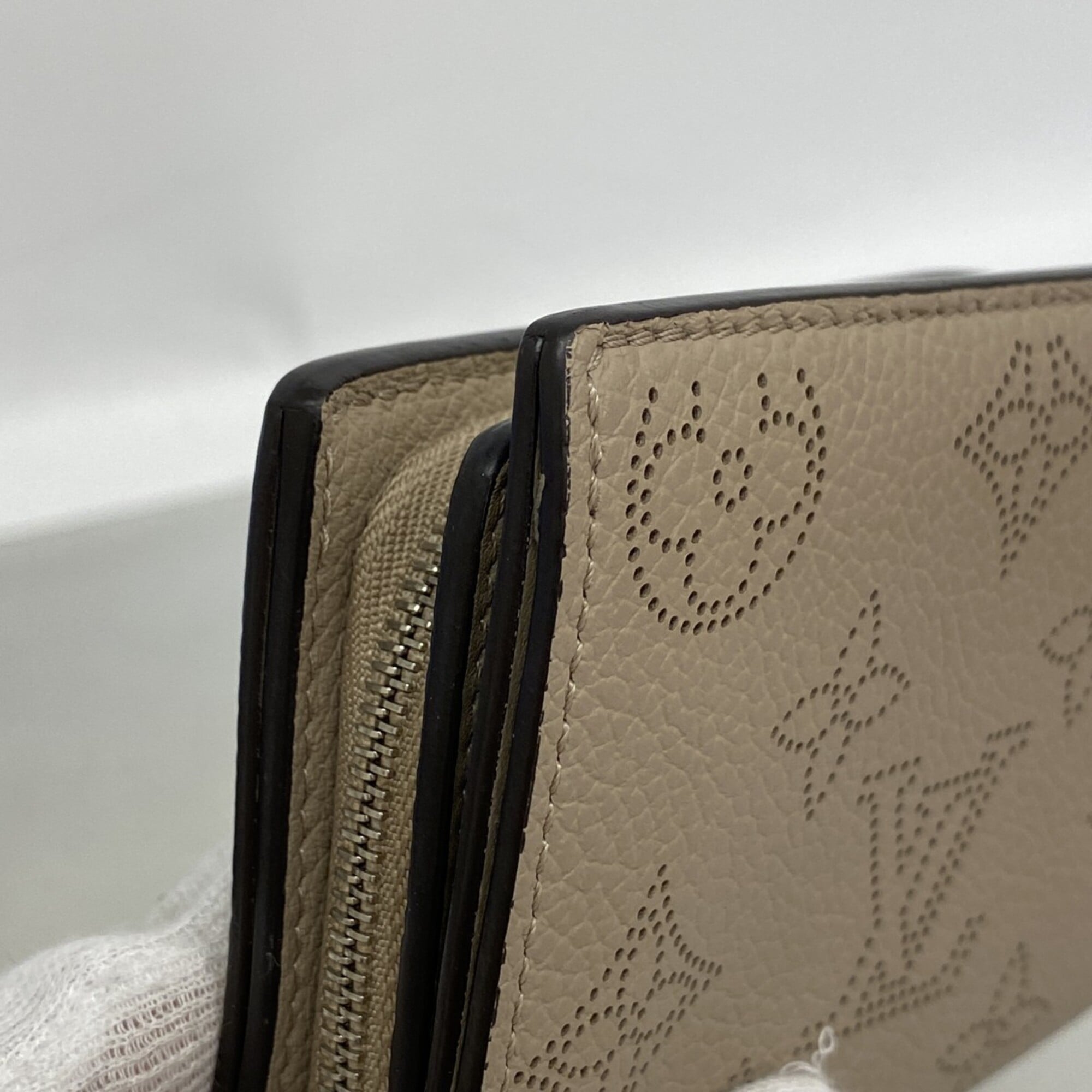 Louis Vuitton Galle Wallet (Bi-Fold) (Pre-Owned)