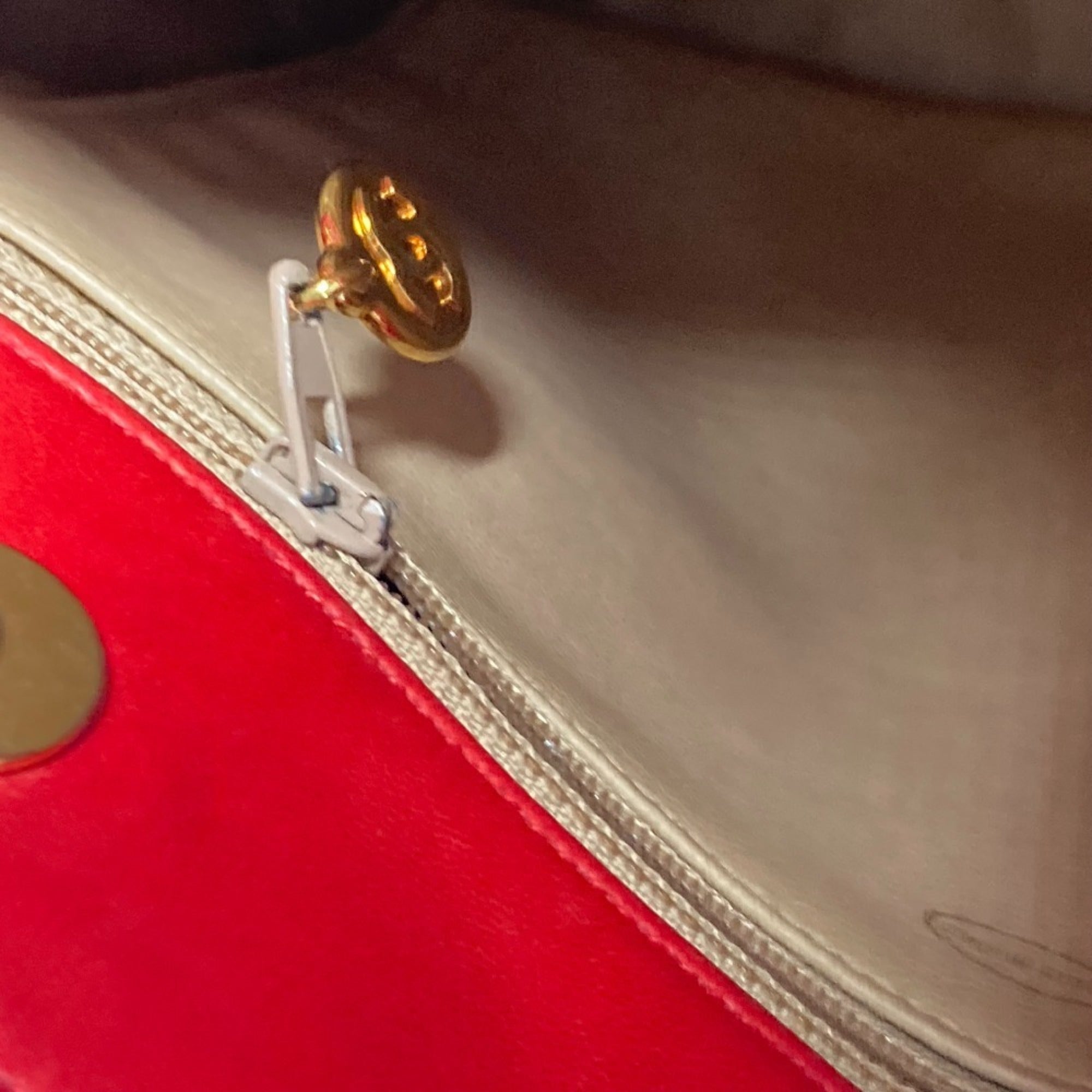 Chanel Red Color Satin Leather Shoulder Bag Tote Bag (Pre-Owned)
