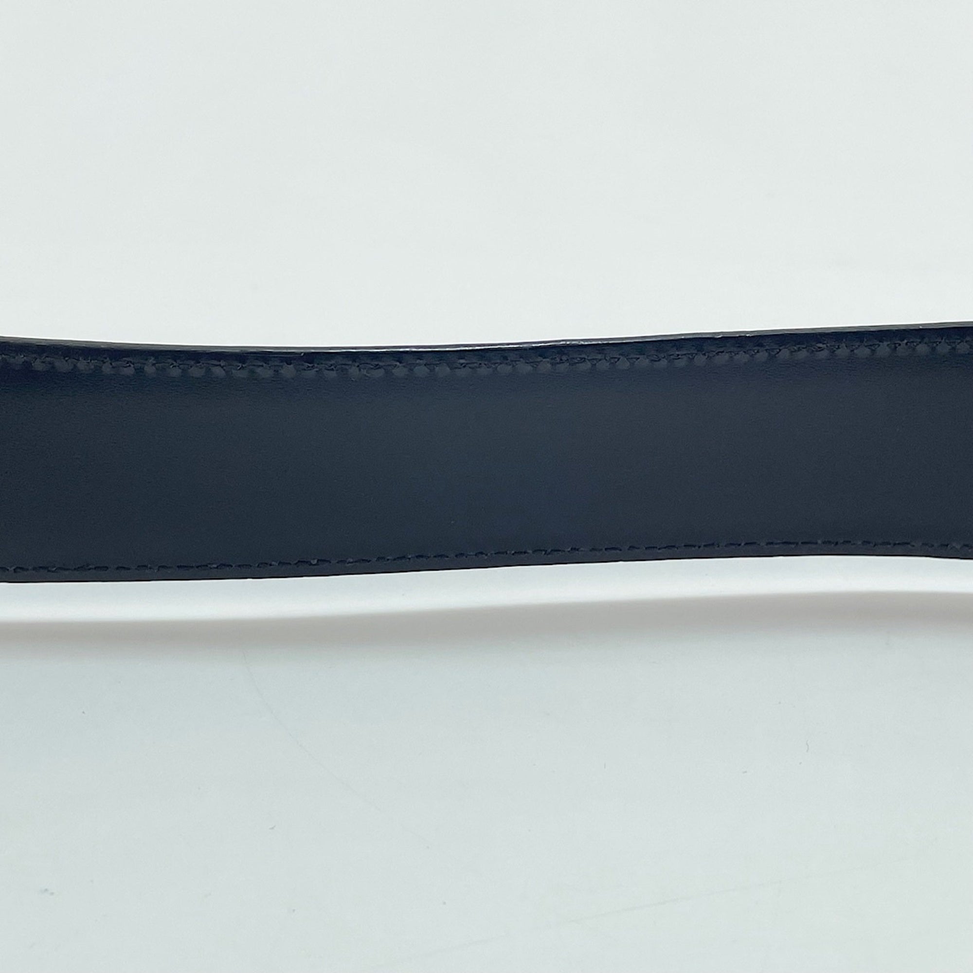 Louis Vuitton Black Shoulder Bag (Pre-Owned)