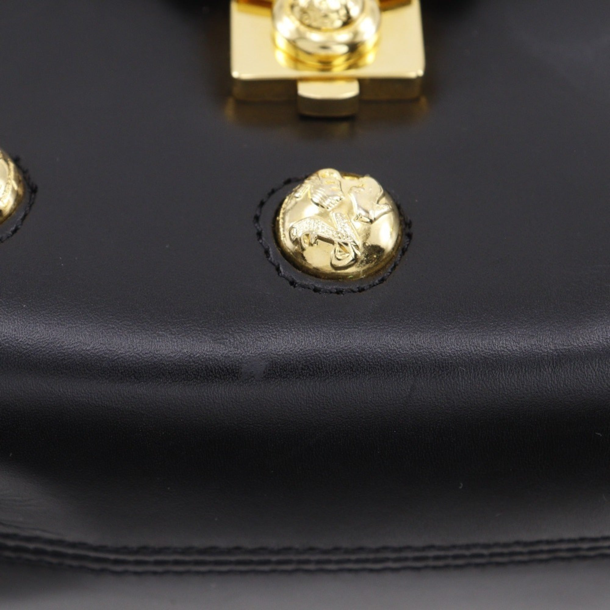Salvatore Ferragamo Black Leather Pochette Shoulder Bag (Pre-Owned)