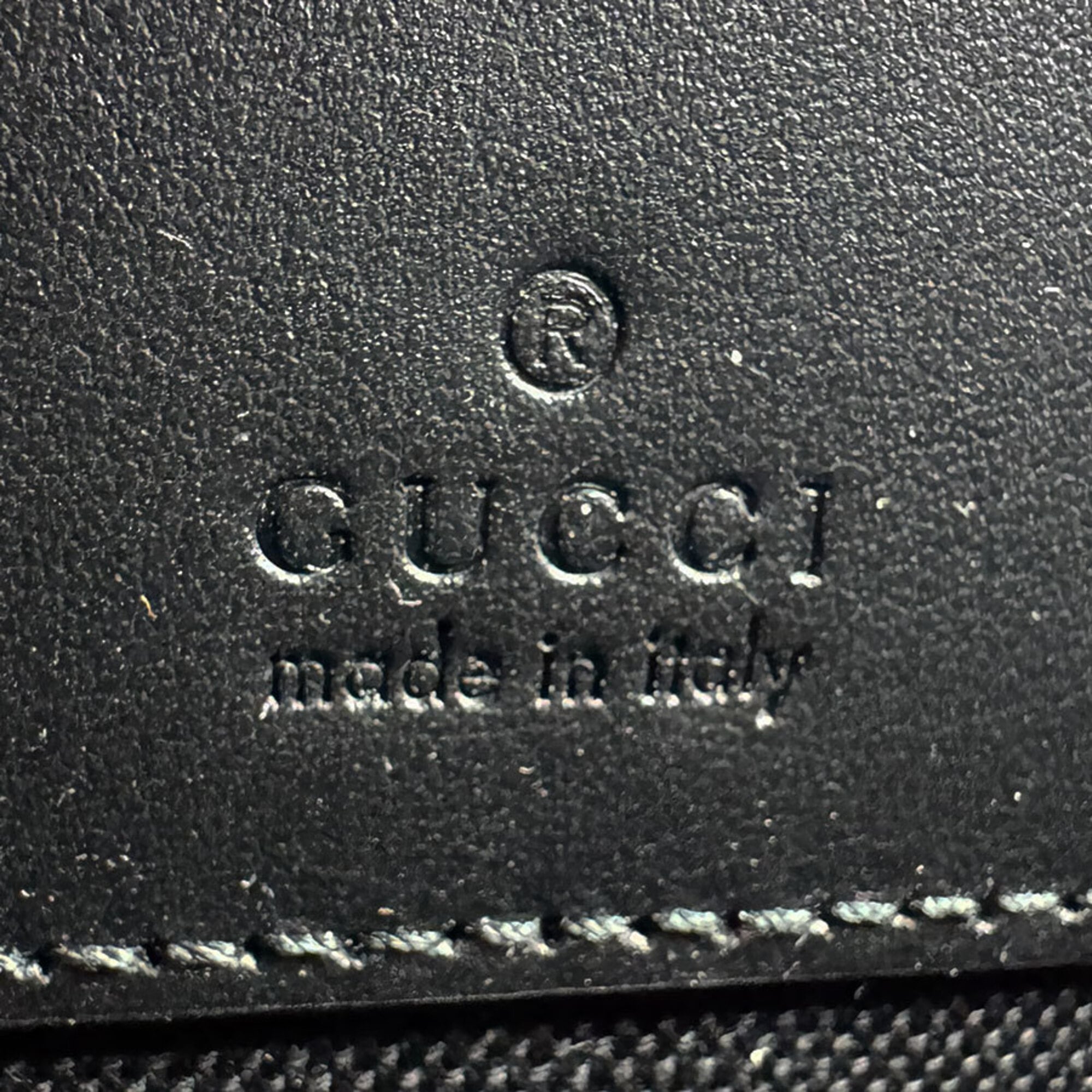 Gucci Black Gg Supreme Canvas Shoulder Bag (Pre-Owned)