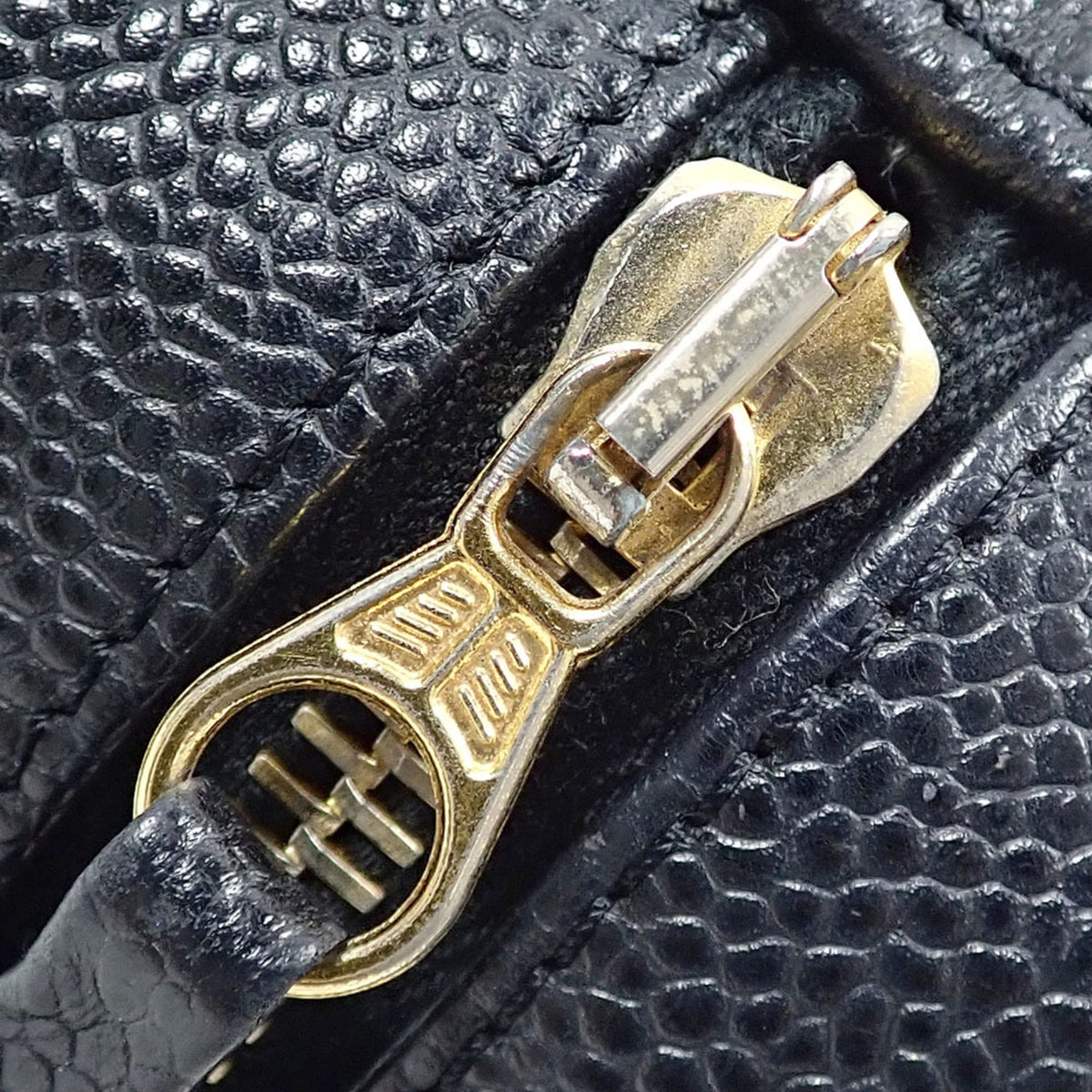 Chanel Black Grained Calfskin Pouch Vanity Bag (Pre-Owned)