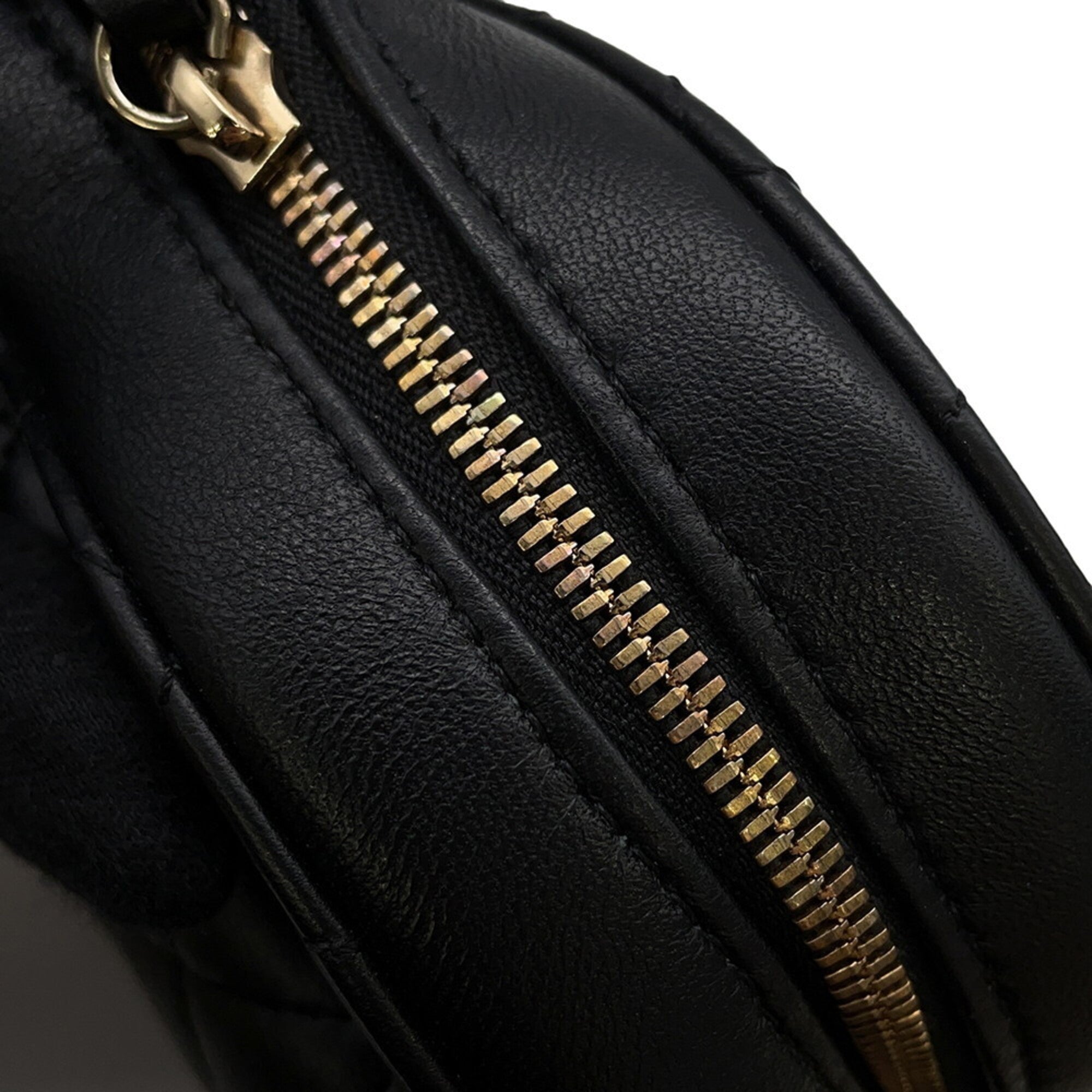 Chanel Black Leather Handbag Shoulder Bag (Pre-Owned)