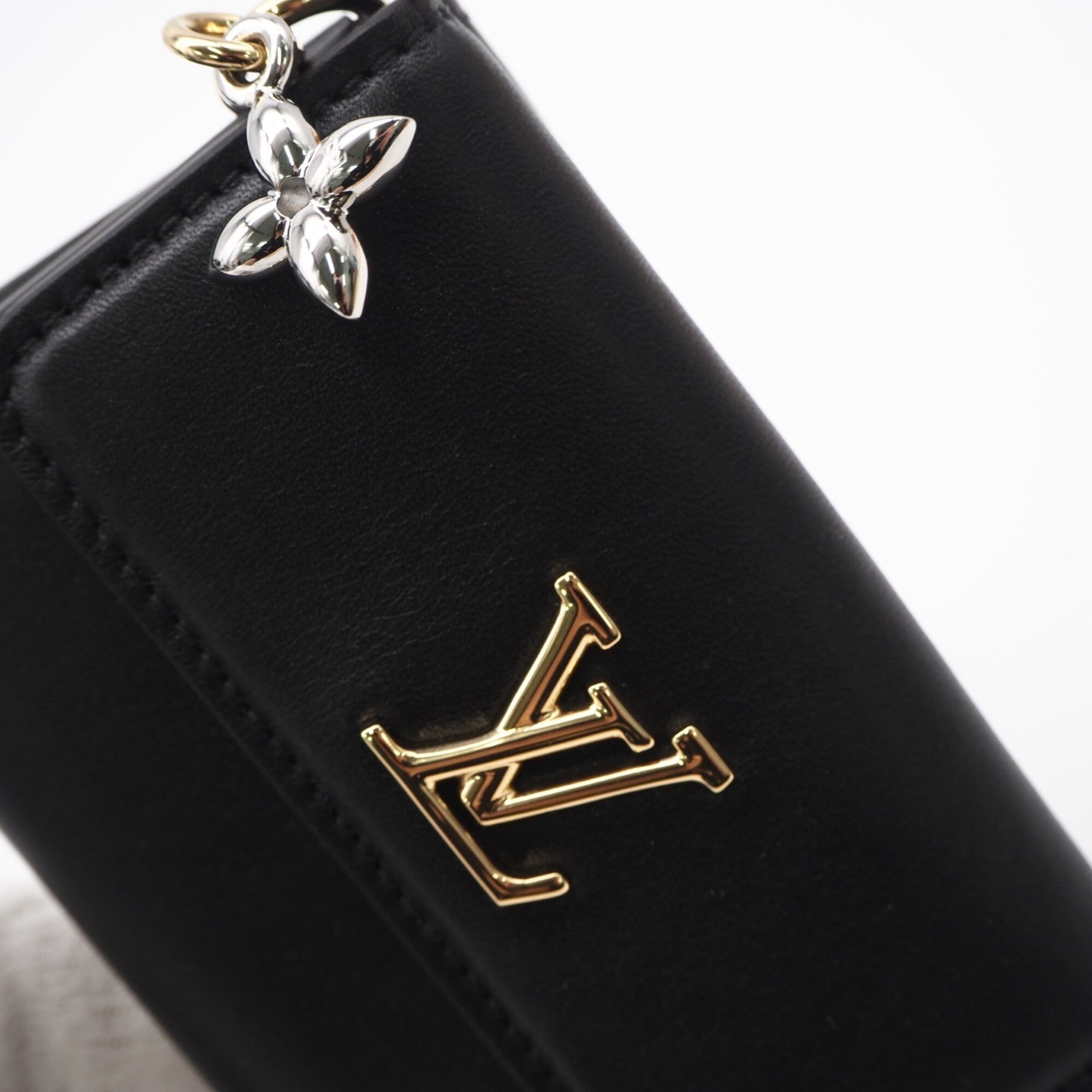 Louis Vuitton Black Leather Wallet (Tri-Fold) (Pre-Owned)